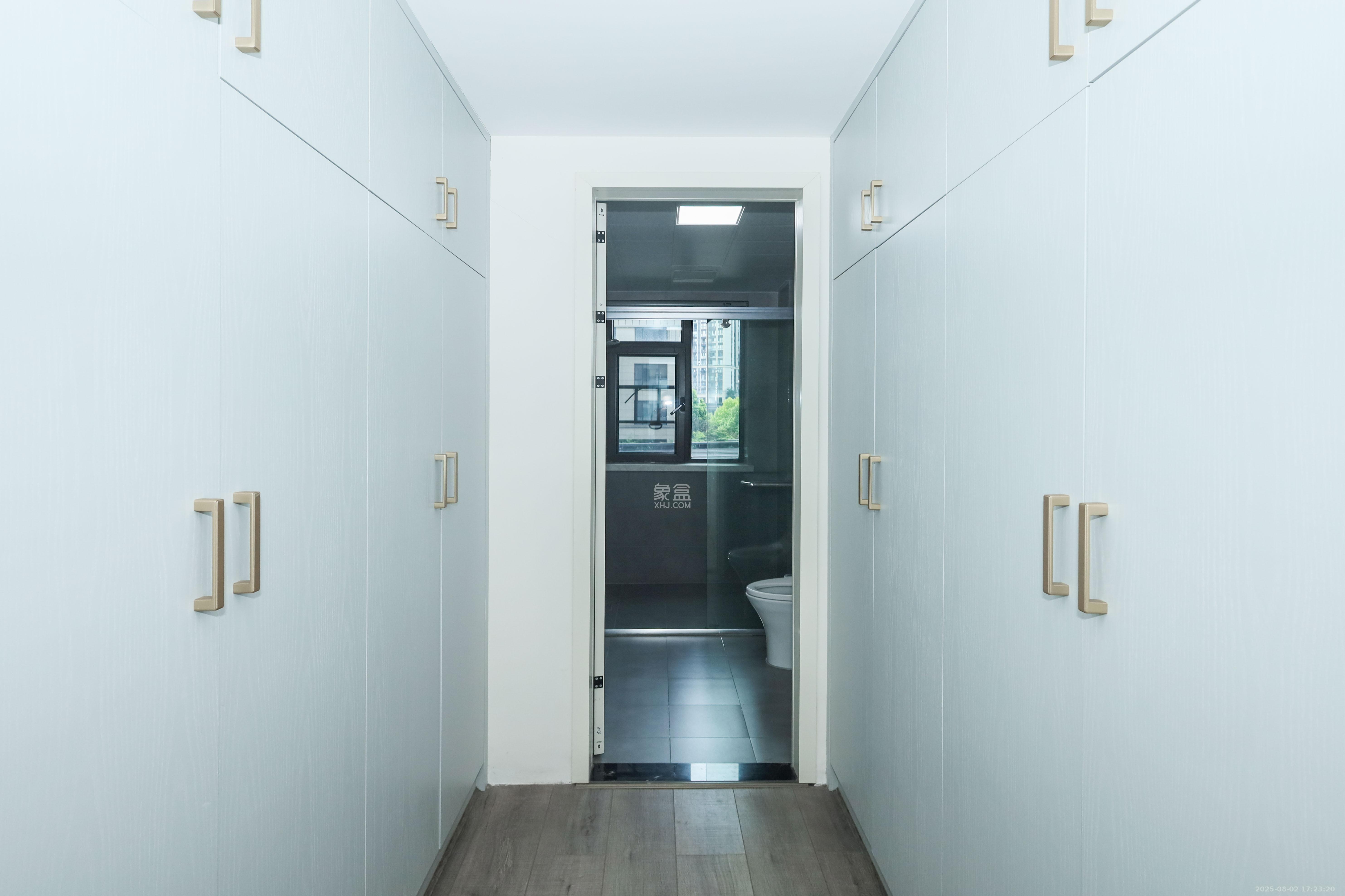 晟通牡丹舸  3室2厅2卫    248.8万 晟通牡丹舸  3室2厅2卫    248.8万卧室