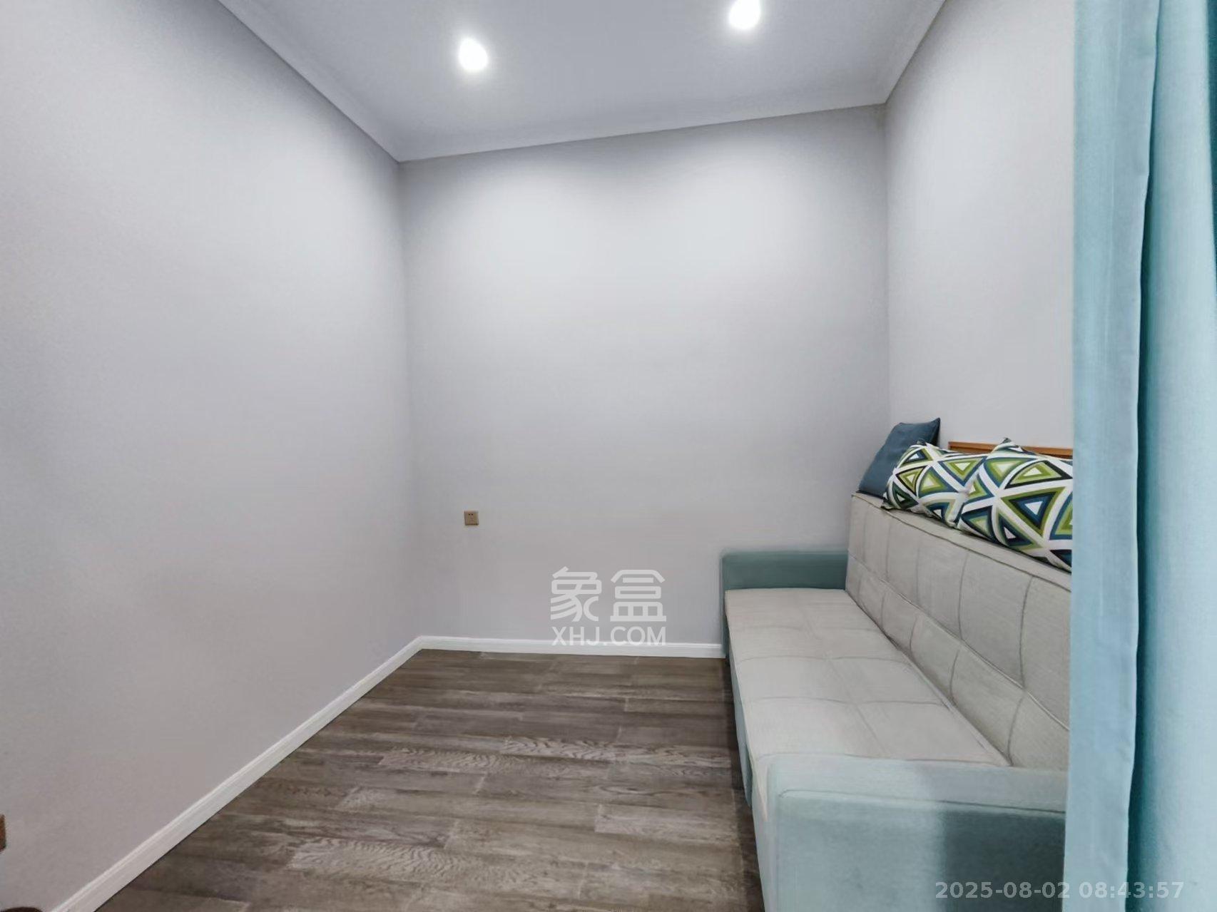 五矿紫湖香醍 3室2厅2卫 2200.0元/月 五矿紫湖香醍 3室2厅2卫 2200.0元/月室内图