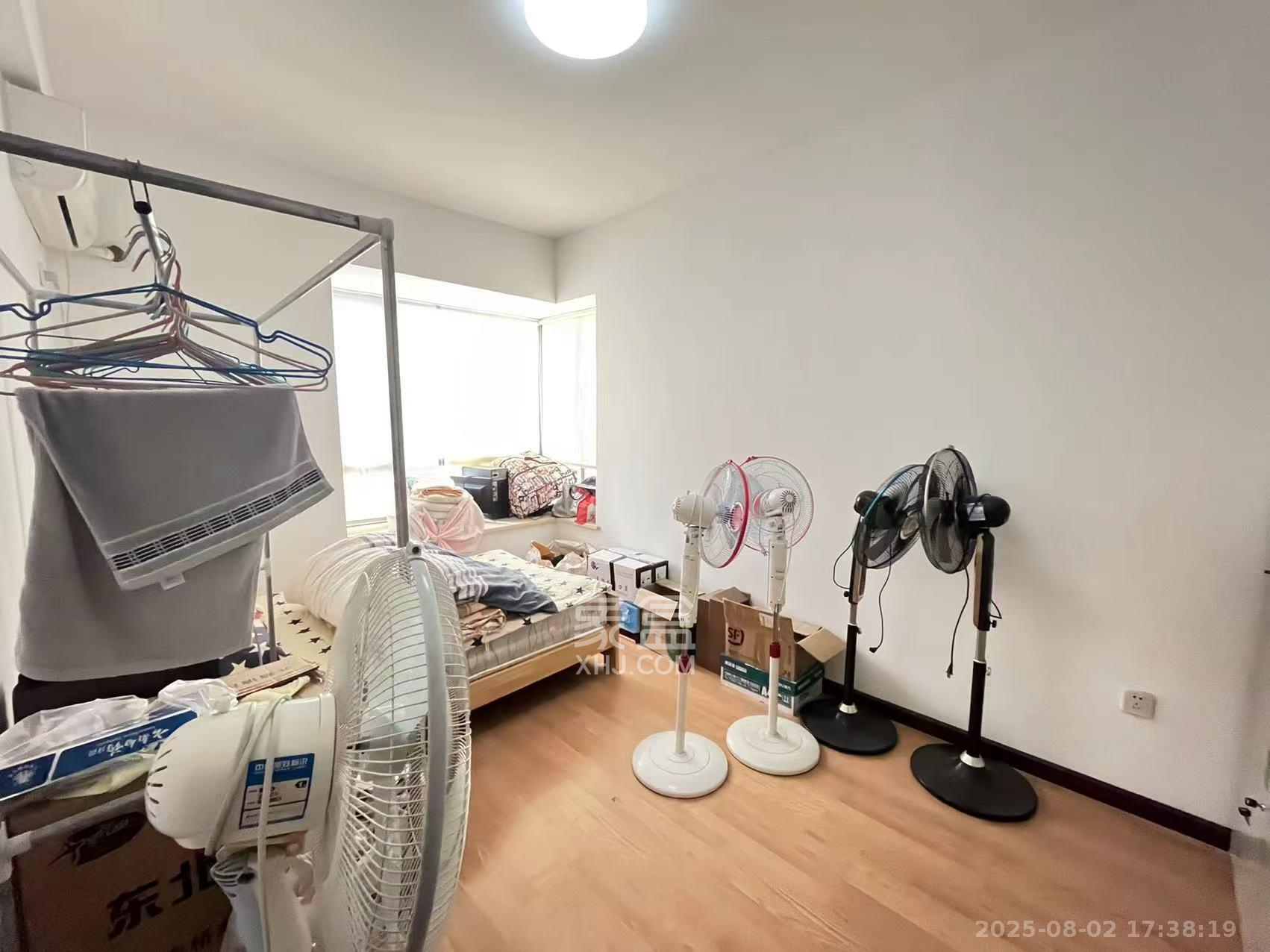 金麓国际  3室2厅2卫    4000.0元/月室内图