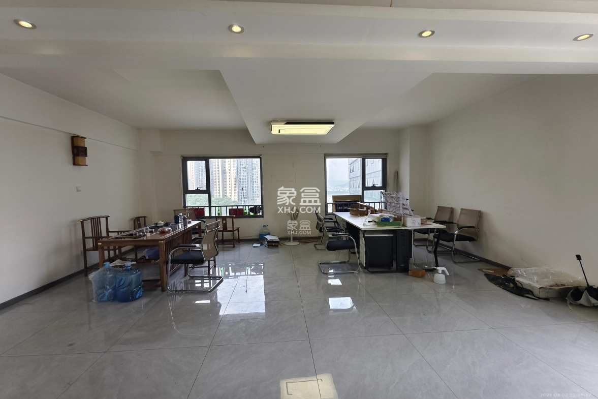 东怡外国(南湖一号) 2室0厅0卫 3000.0元/月 东怡外国(南湖一号) 2室0厅0卫 3000.0元/月室内图