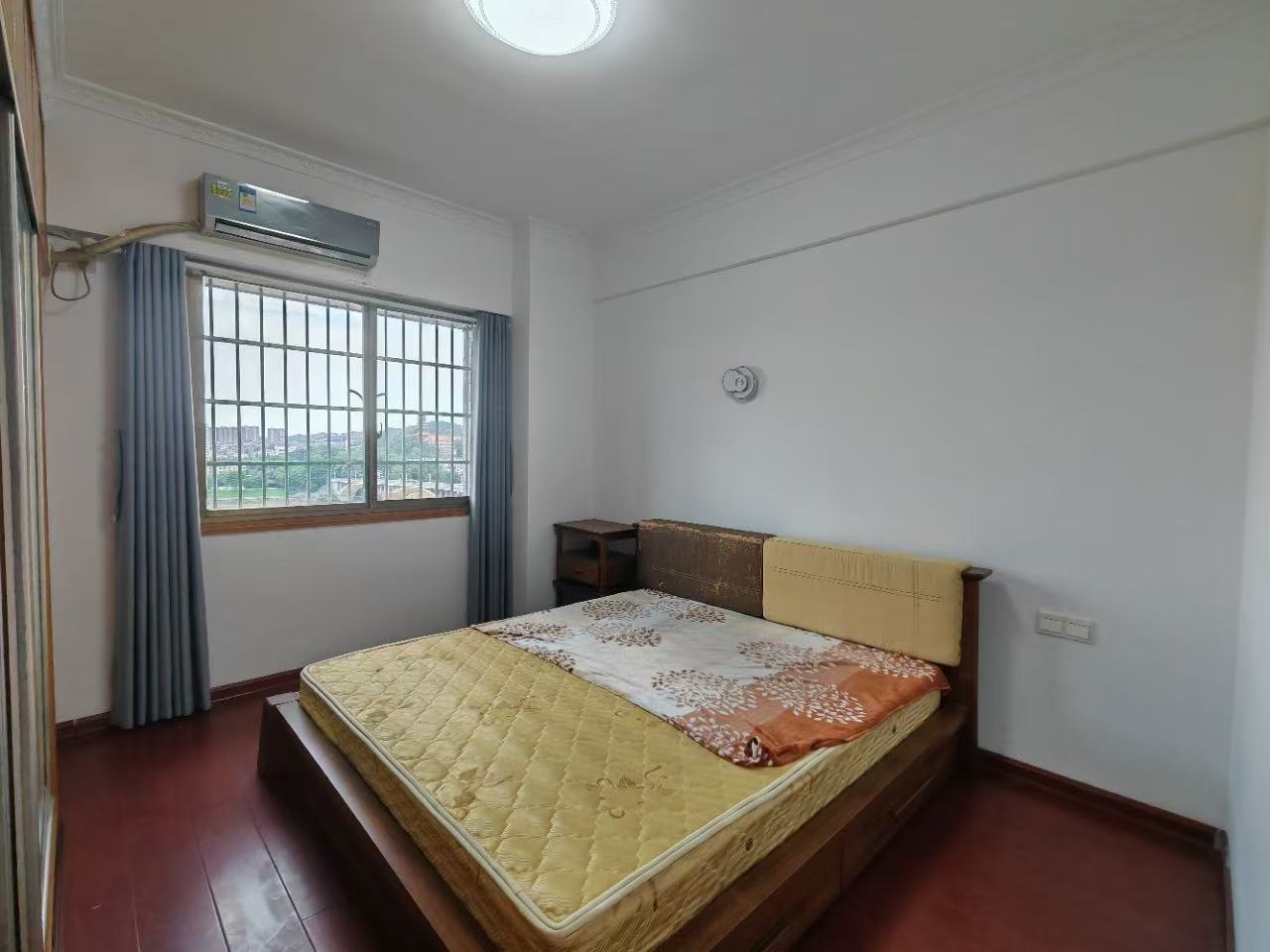 滨江财富中心  3室2厅1卫   1200.00元/月室内图