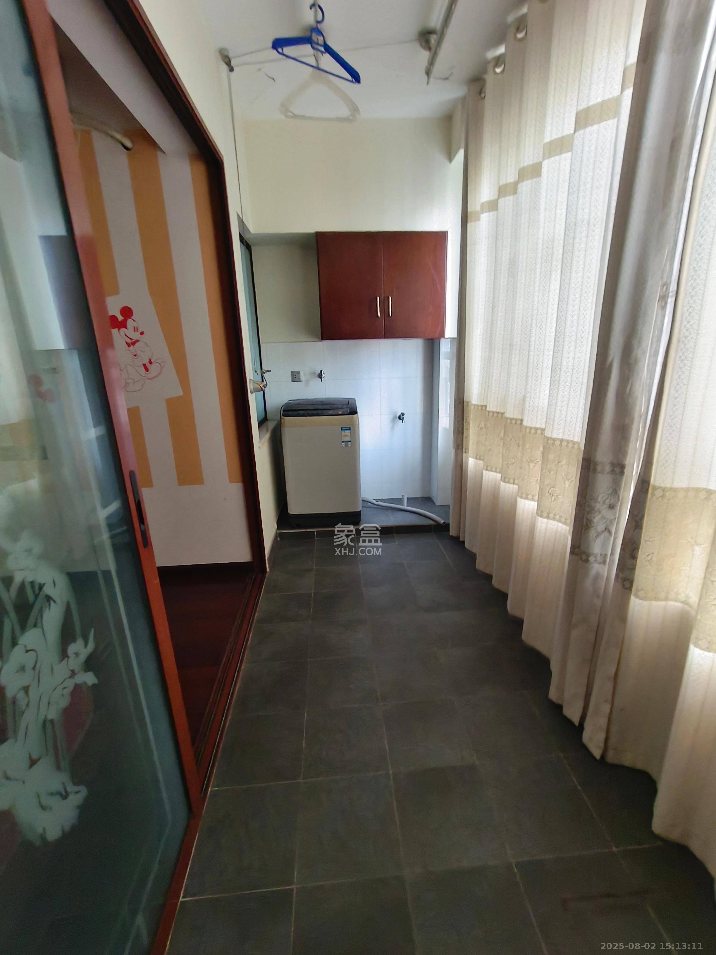 楚天馨苑 4室2厅2卫 2500.0元/月 楚天馨苑 4室2厅2卫 2500.0元/月室内图