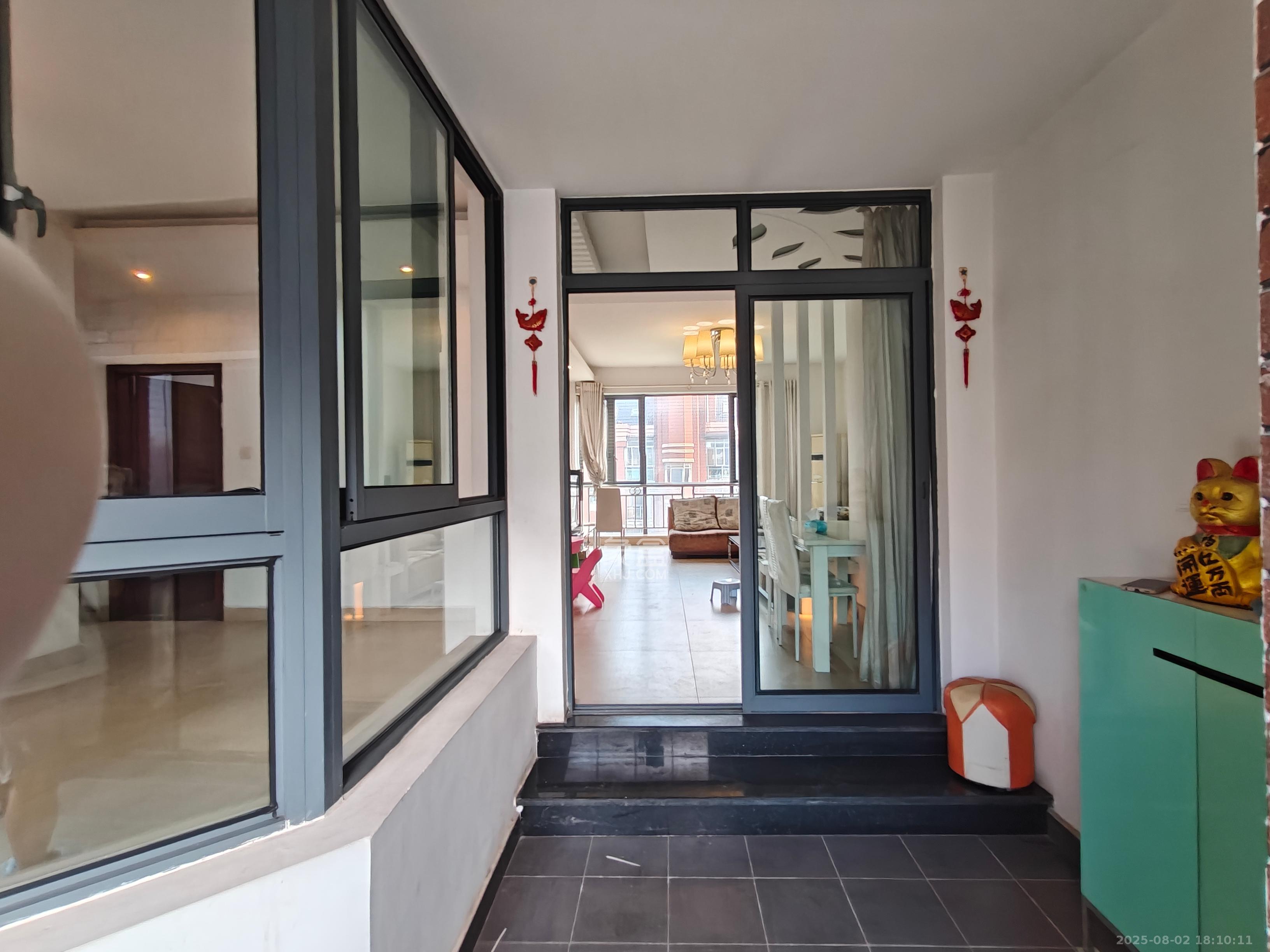 奥林匹克花园  3室2厅2卫    2600.0元/月 奥林匹克花园  3室2厅2卫    2600.0元/月室内图