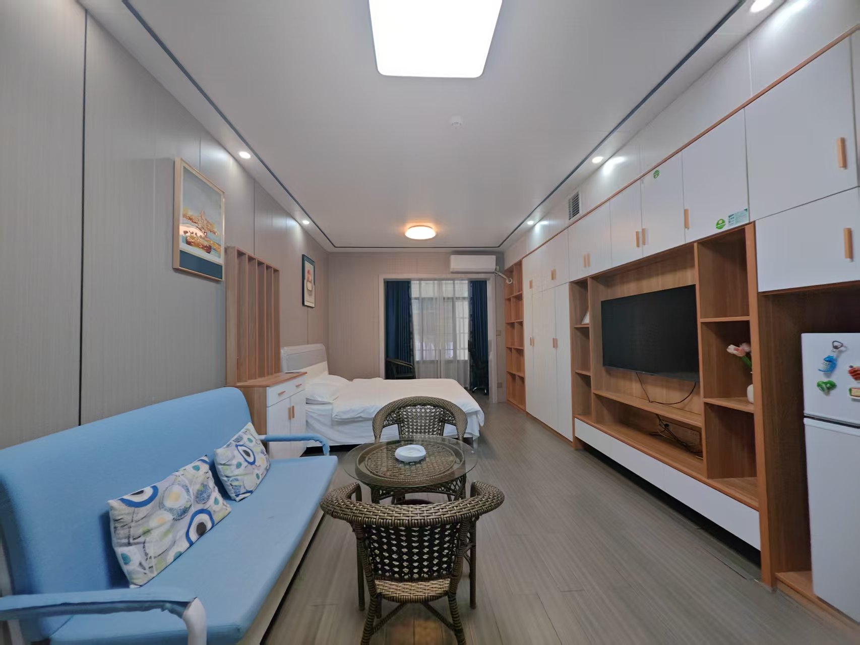 华南城市广场 1室1厅1卫 1500.0元/月 华南城市广场 1室1厅1卫 1500.0元/月室内图