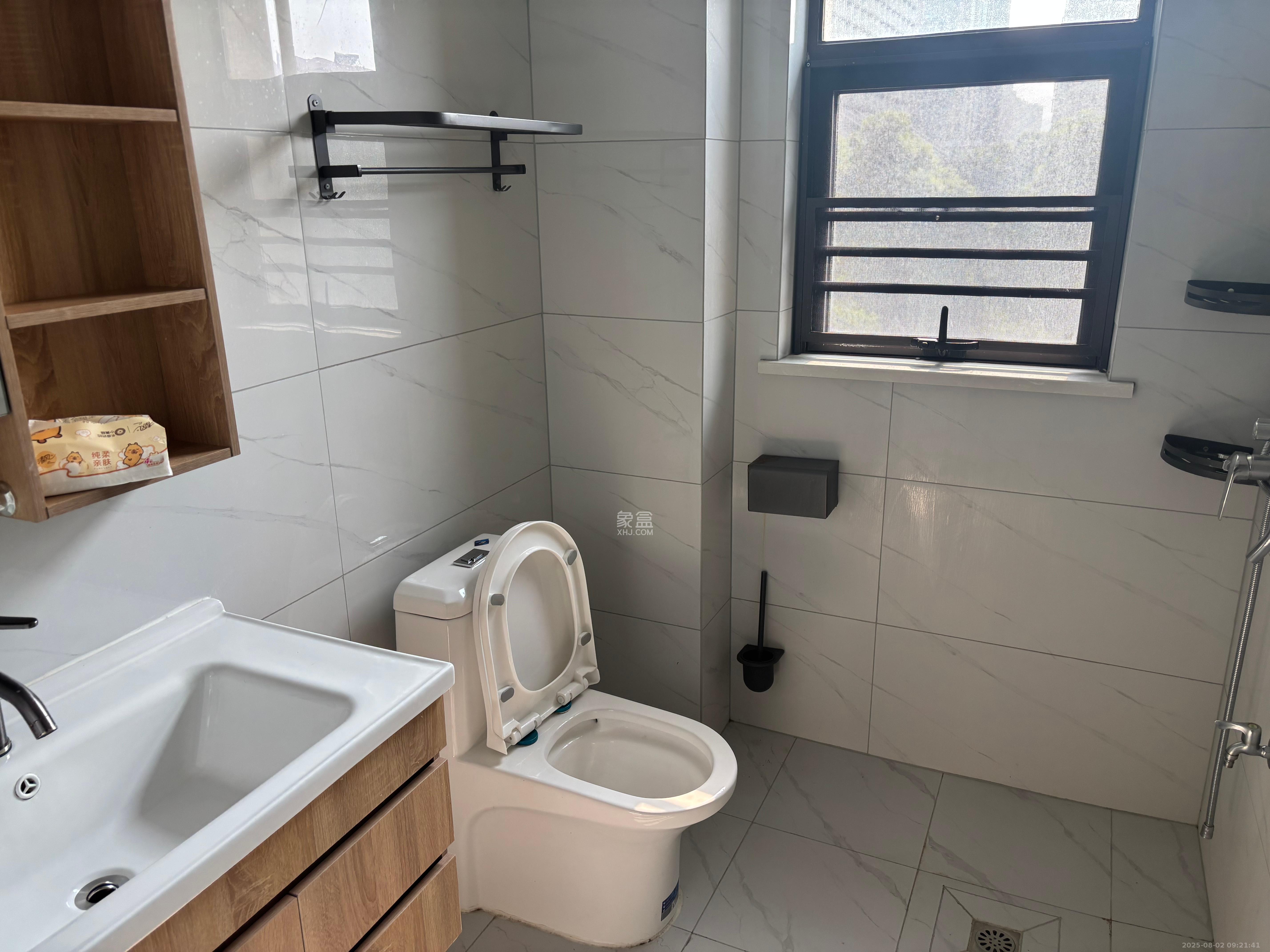 天城国际广场 3室2厅2卫 3800.0元/月 天城国际广场 3室2厅2卫 3800.0元/月室内图