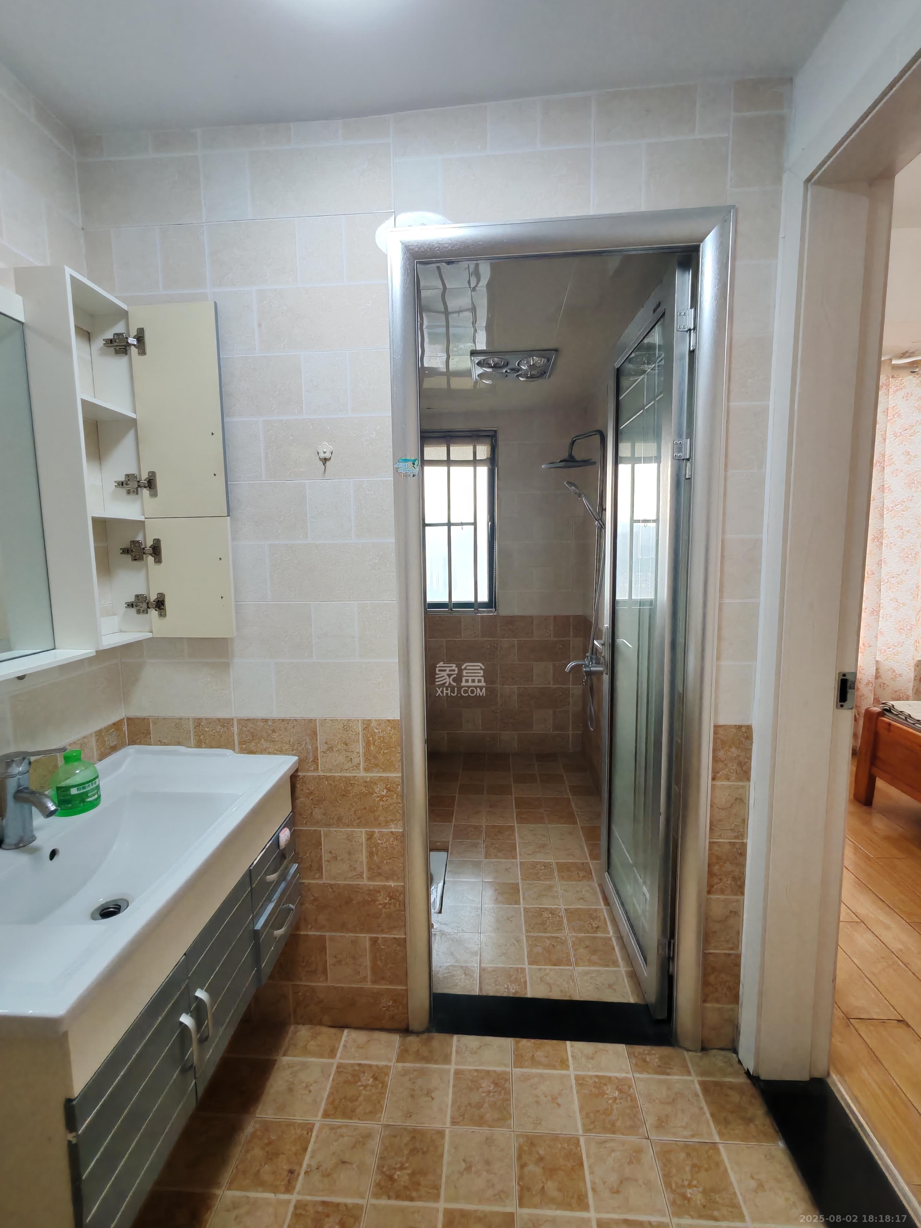 长房时代城  3室2厅1卫    2500.0元/月室内图