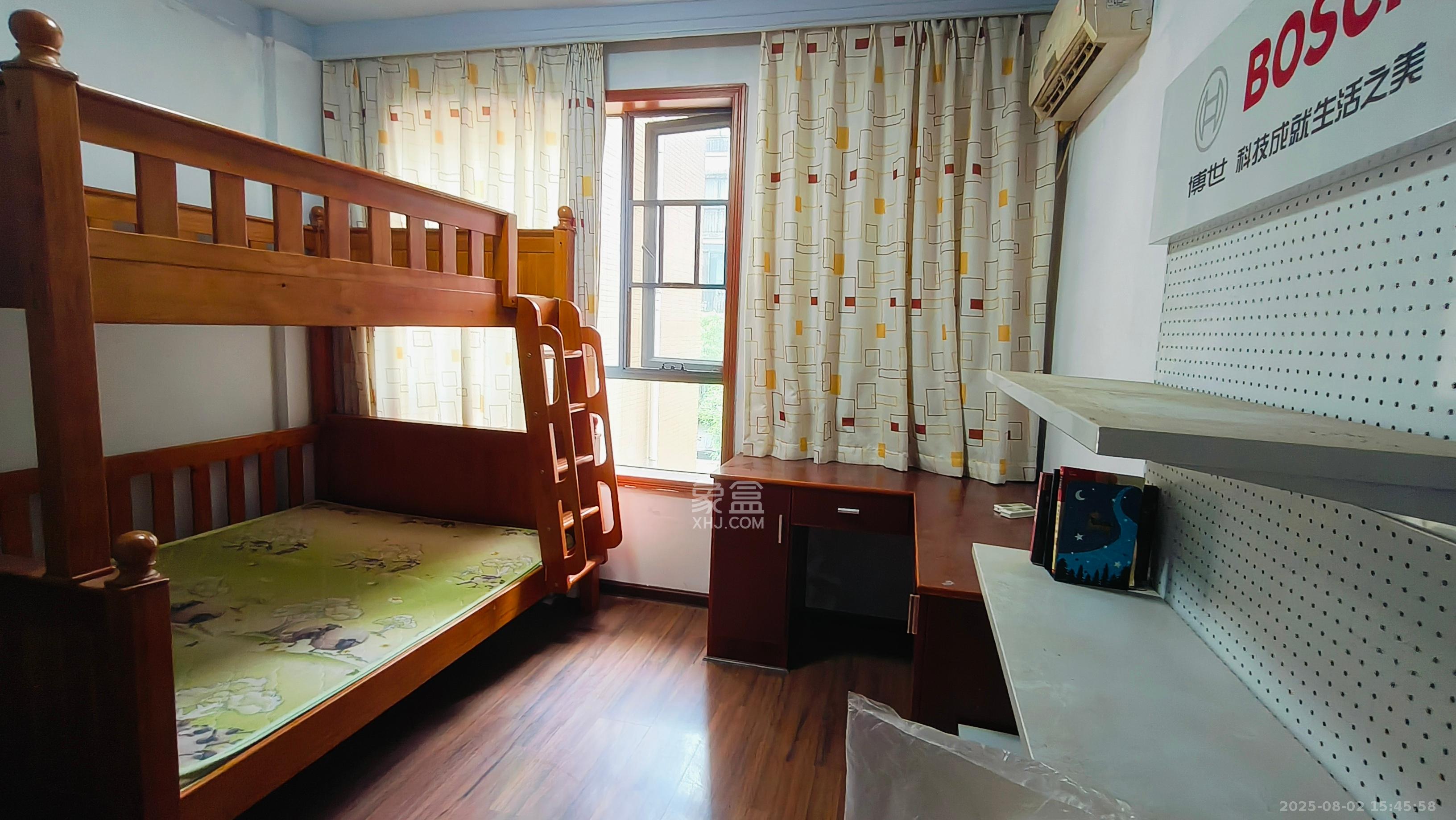 美林水郡 4室2厅2卫 2800.0元/月 美林水郡 4室2厅2卫 2800.0元/月室内图