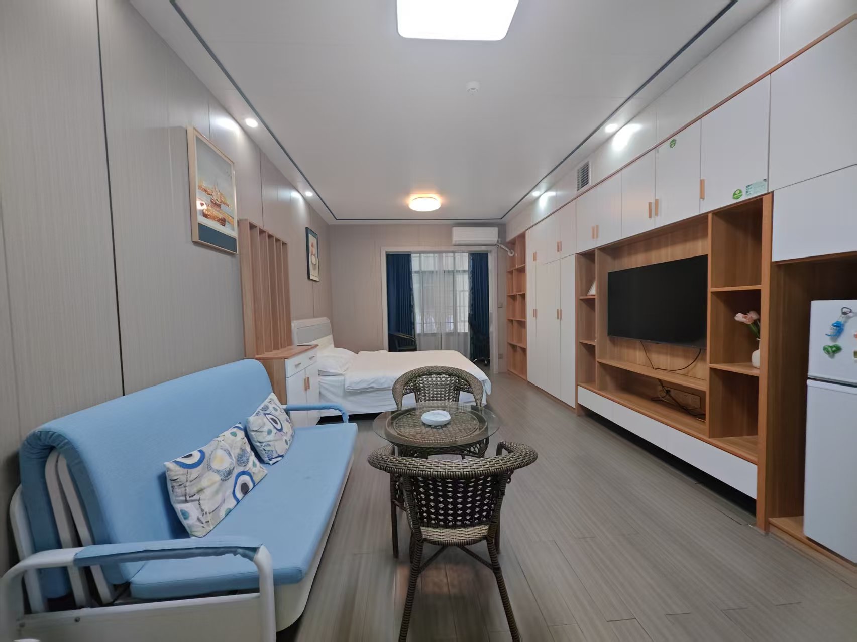 华南城市广场  1室1厅1卫    1500.0元/月室内图