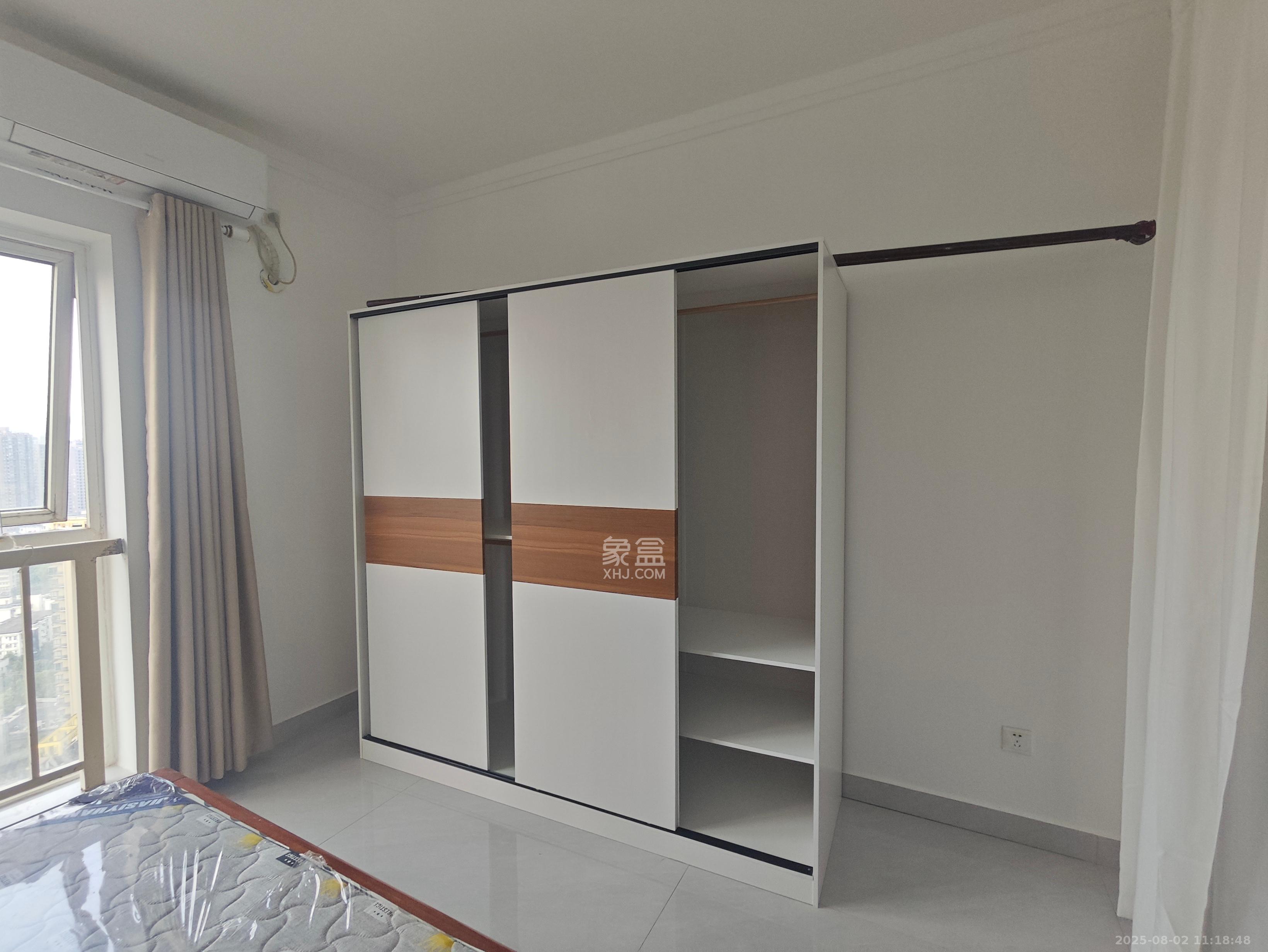 汇富中心  1室1厅1卫   2100.00元/月室内图