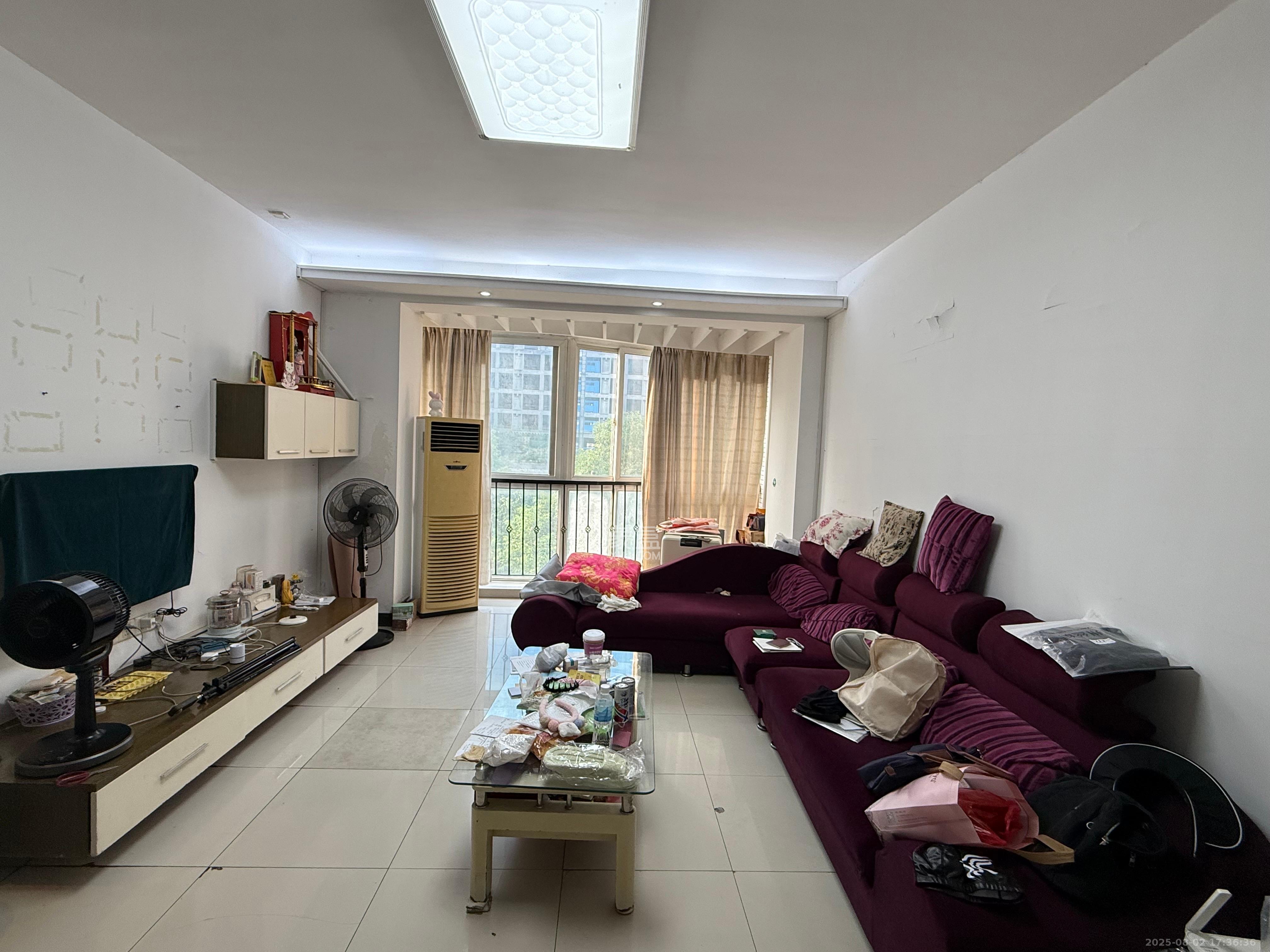 佳润新城(佳润新都) 3室2厅2卫 2800.0元/月 佳润新城(佳润新都) 3室2厅2卫 2800.0元/月室内图