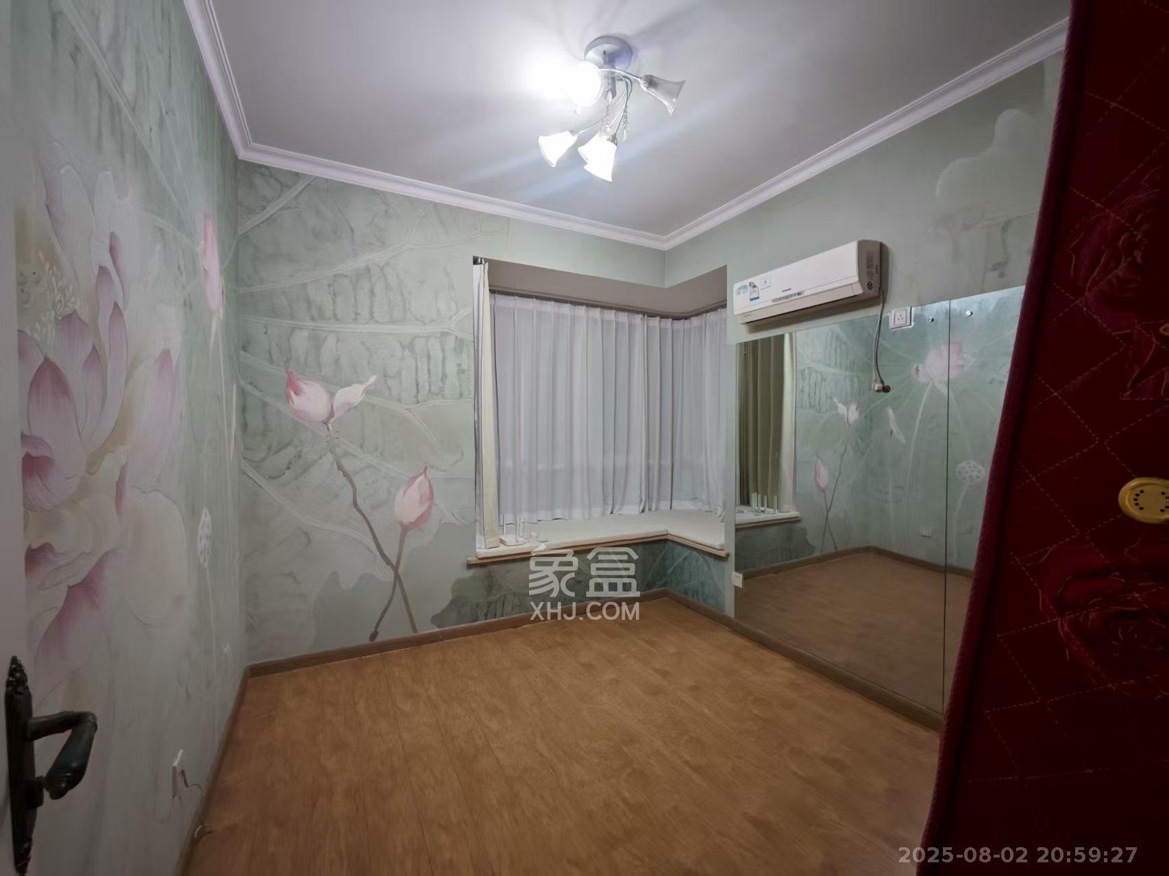 山语城一期 3室2厅2卫 2600.0元/月 山语城一期 3室2厅2卫 2600.0元/月室内图