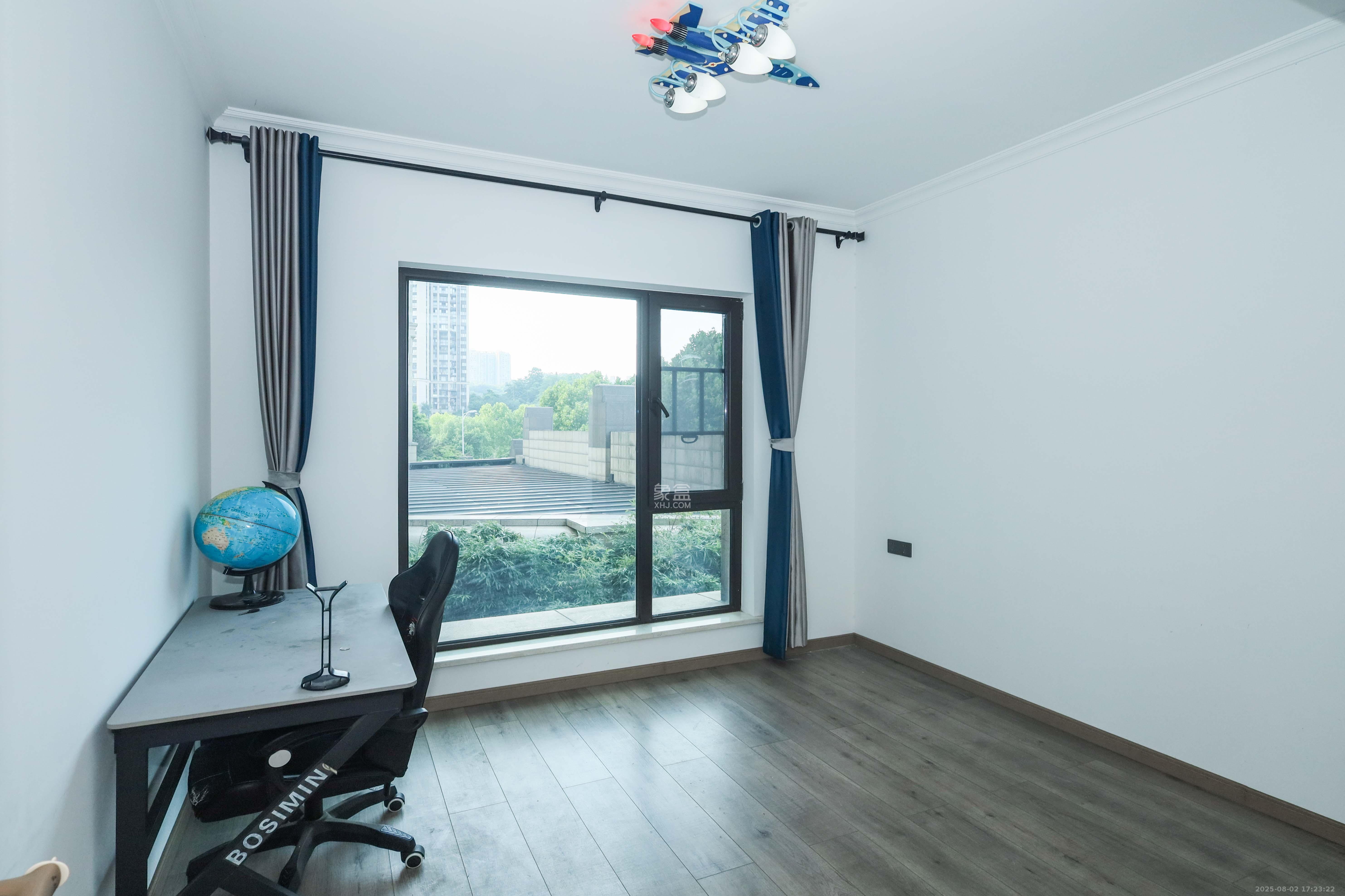 晟通牡丹舸  3室2厅2卫    248.8万 晟通牡丹舸  3室2厅2卫    248.8万卧室