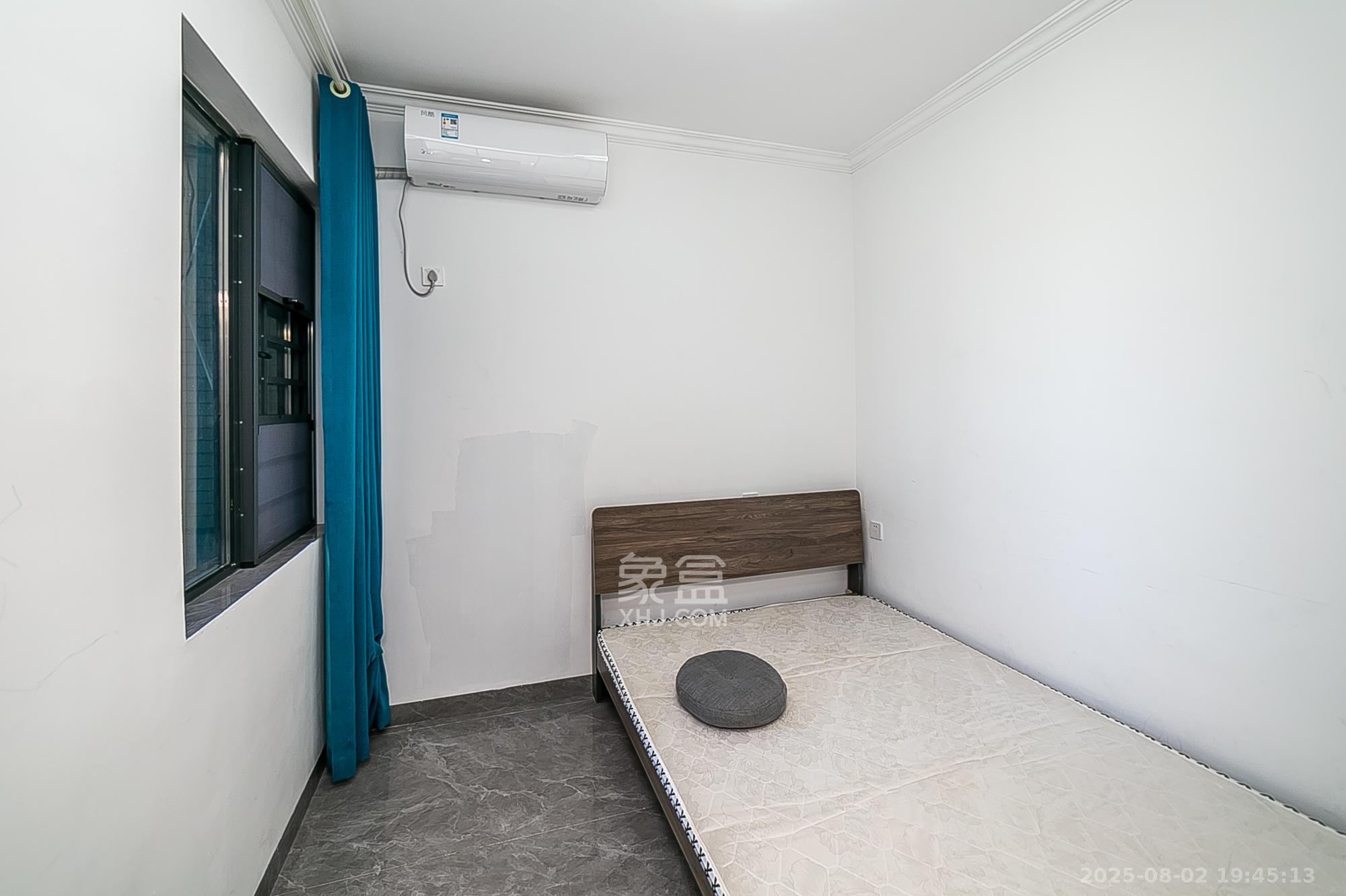 天鸿天府(天鸿中央大院)  3室2厅2卫    116.8万 天鸿天府(天鸿中央大院)  3室2厅2卫    116.8万卧室