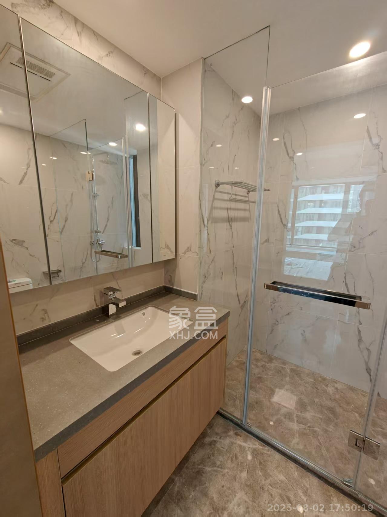 复地滨江金融中心  4室2厅2卫    5500.0元/月 复地滨江金融中心  4室2厅2卫    5500.0元/月室内图