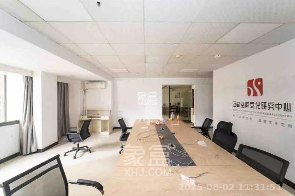 东方芙蓉  3室2厅1卫   3500.00元/月室内图