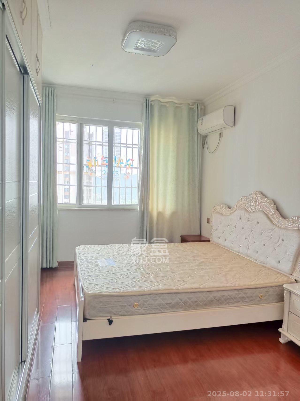 嘉顺苑 3室2厅1卫 2400.0元/月 嘉顺苑 3室2厅1卫 2400.0元/月室内图