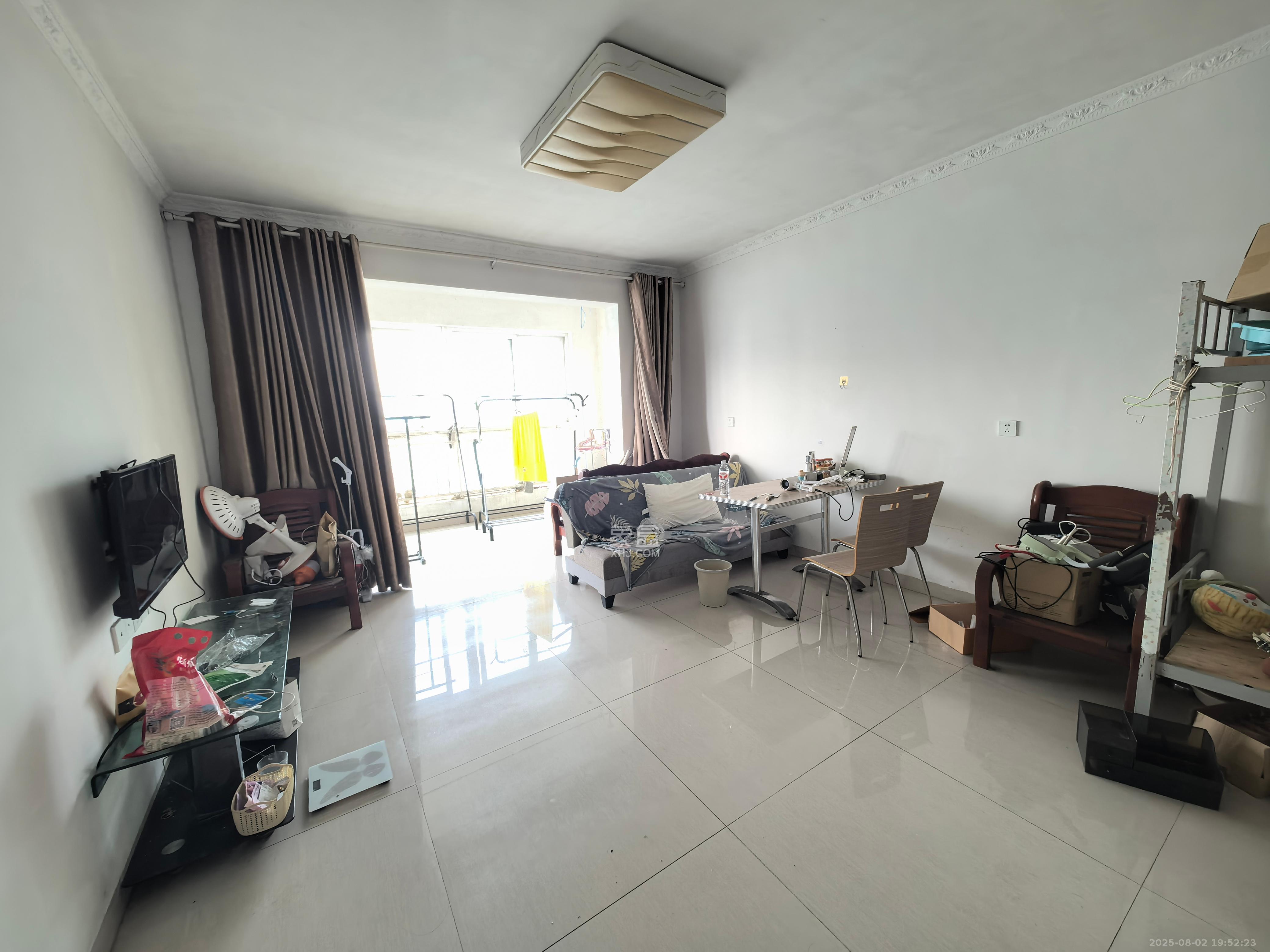 先锋水韵花都  4室2厅2卫    2200.0元/月 先锋水韵花都  4室2厅2卫    2200.0元/月室内图