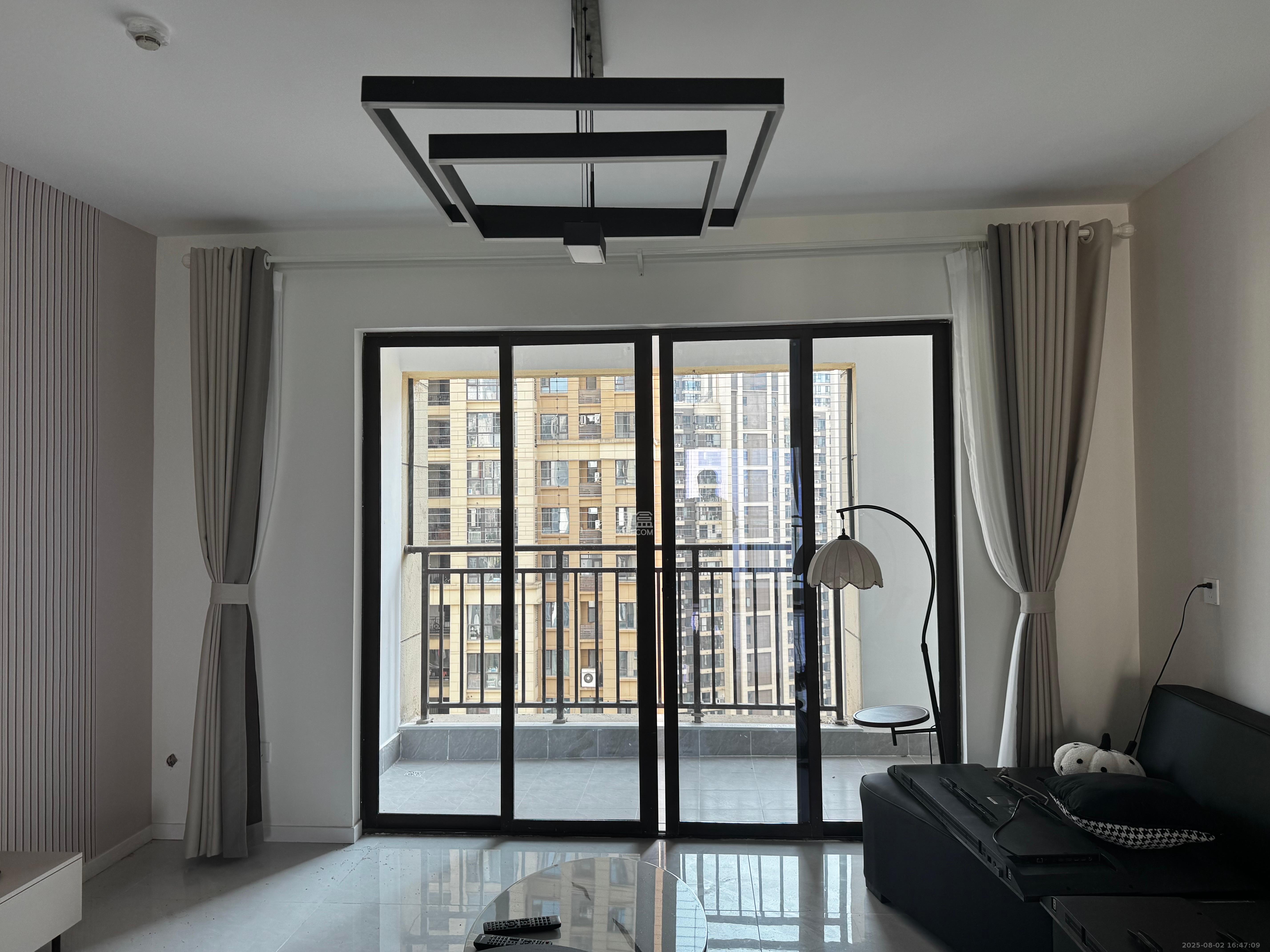 卓越浅水湾  4室2厅2卫    3400.0元/月 卓越浅水湾  4室2厅2卫    3400.0元/月室内图