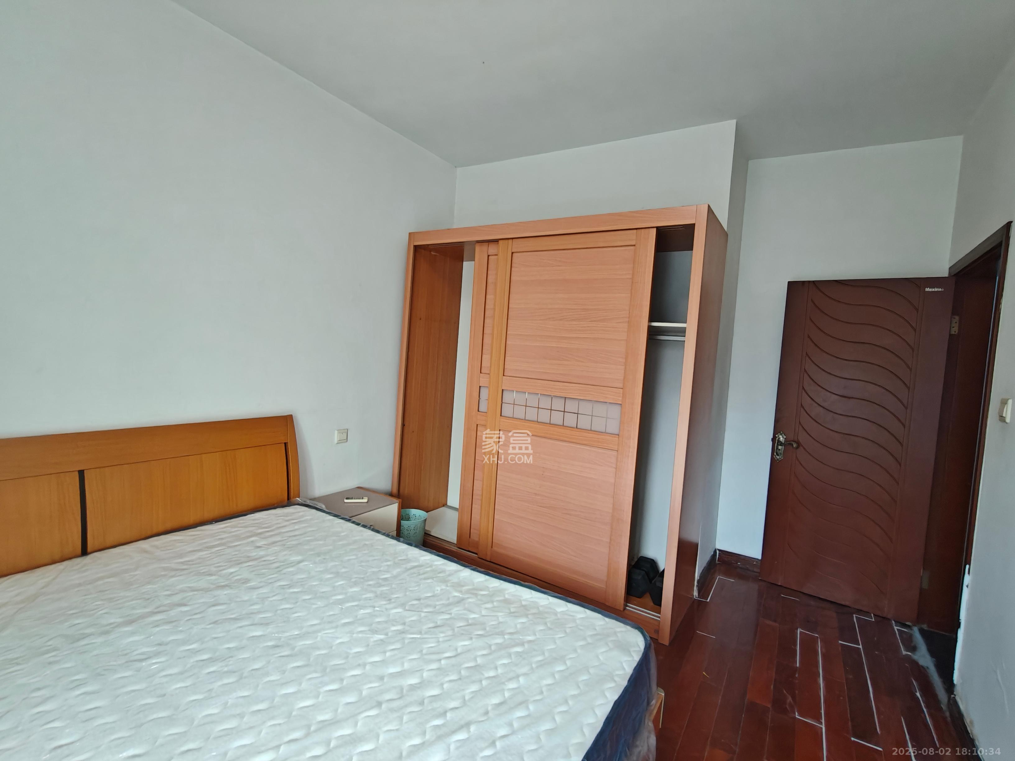 奥林匹克花园  3室2厅2卫    2600.0元/月 奥林匹克花园  3室2厅2卫    2600.0元/月室内图