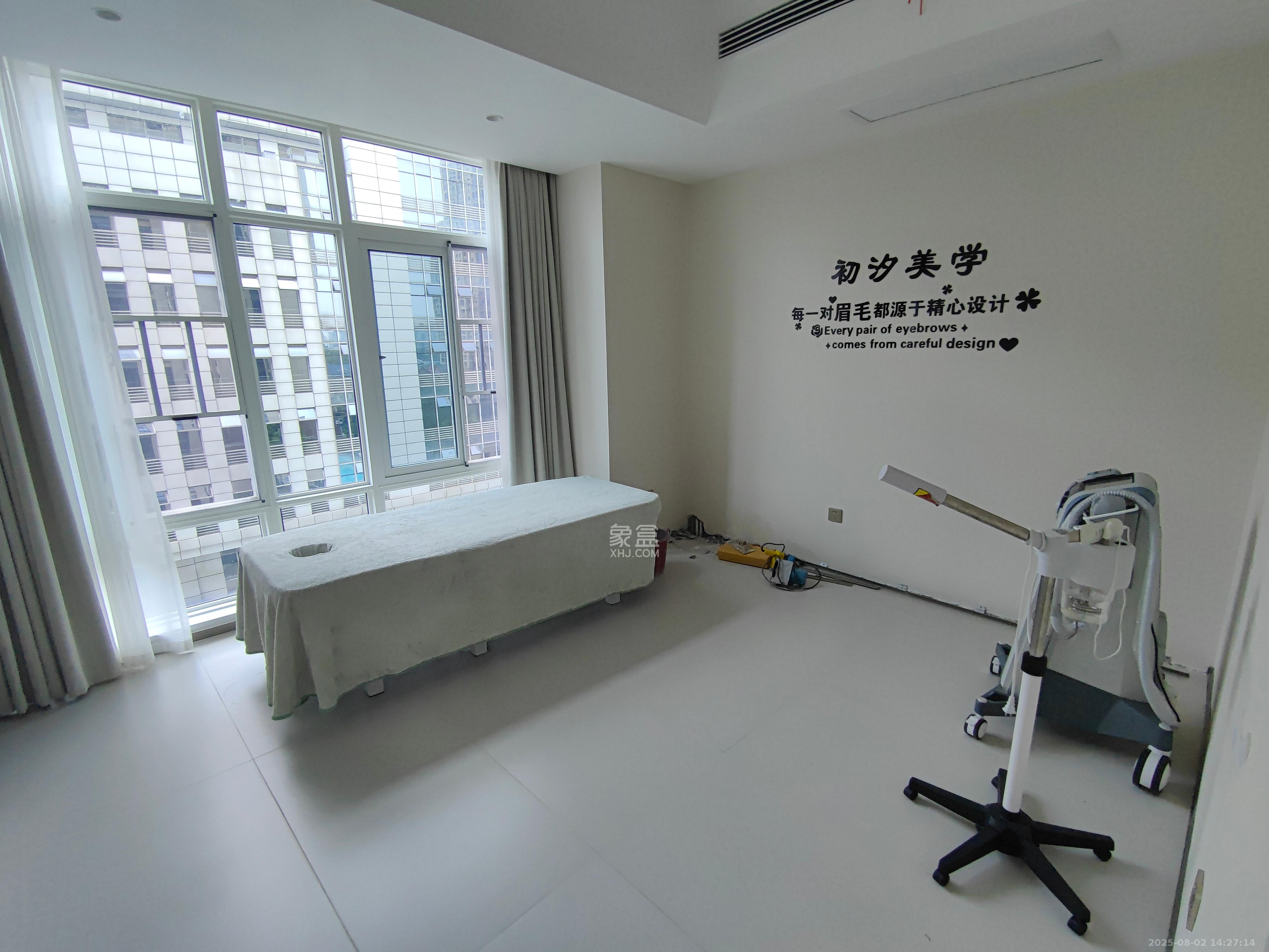 中城苑  5室2厅2卫   8000.00元/月室内图