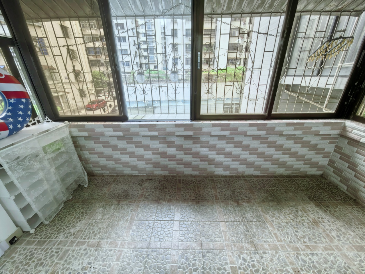 市公安局宿舍  3室2厅1卫    95.0万 市公安局宿舍  3室2厅1卫    95.0万室内图