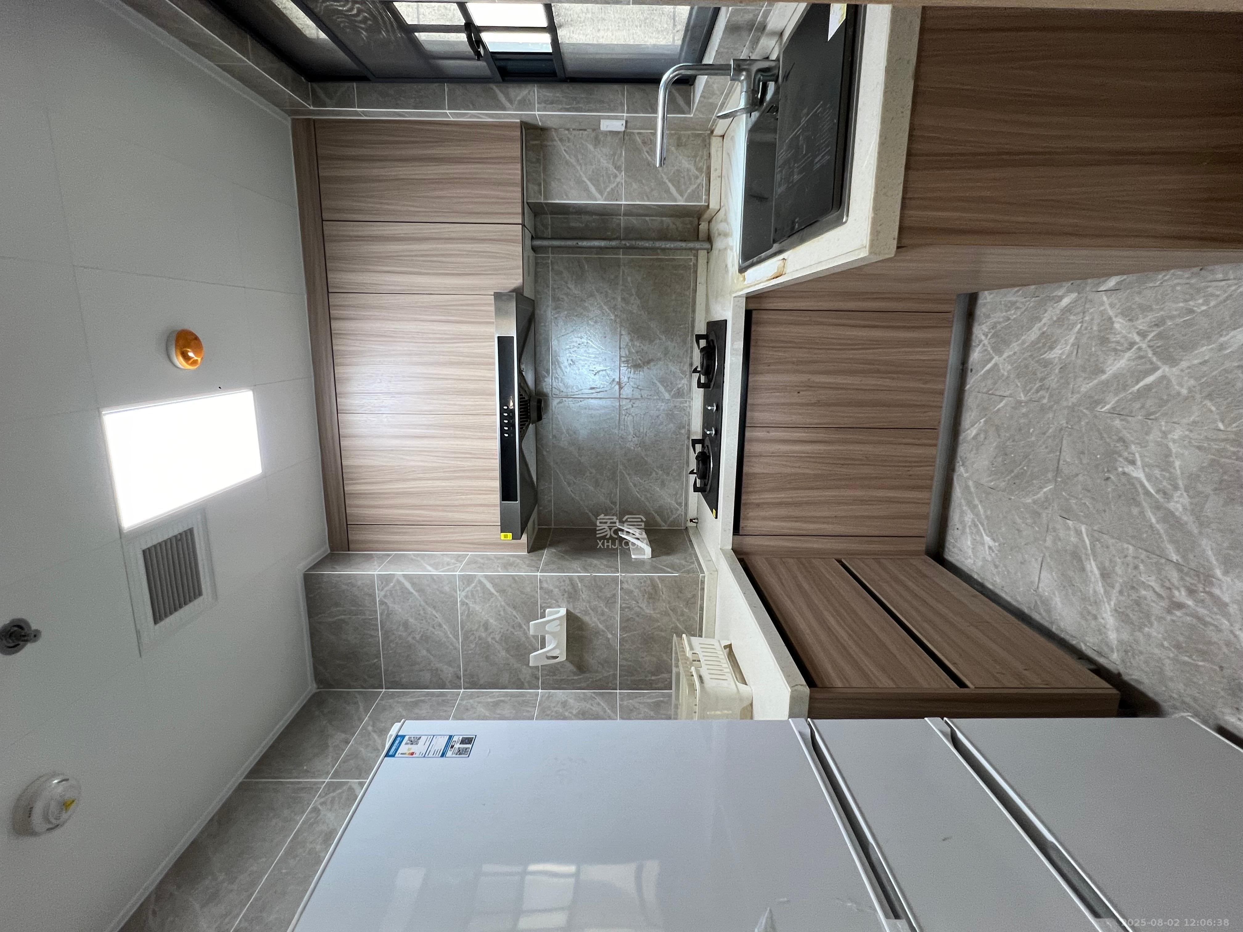 南山梅溪一方 3室2厅2卫 3000.0元/月 南山梅溪一方 3室2厅2卫 3000.0元/月室内图