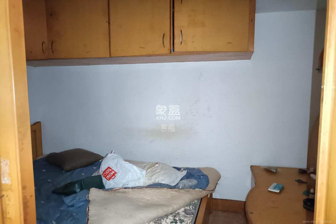 物贸小区 4室1厅1卫 1500.0元/月 物贸小区 4室1厅1卫 1500.0元/月室内图