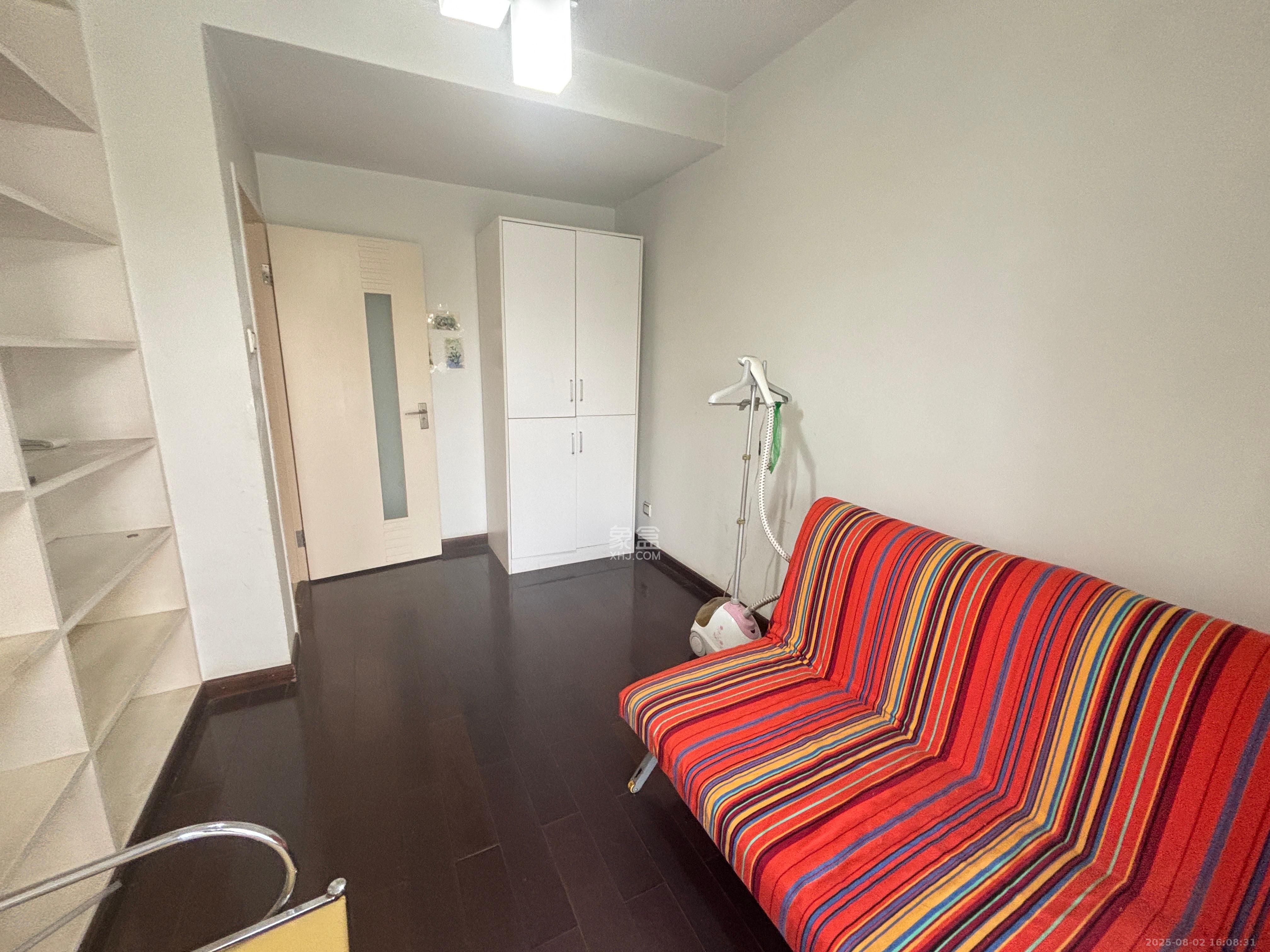 新点苑 3室2厅2卫 1800.0元/月 新点苑 3室2厅2卫 1800.0元/月室内图