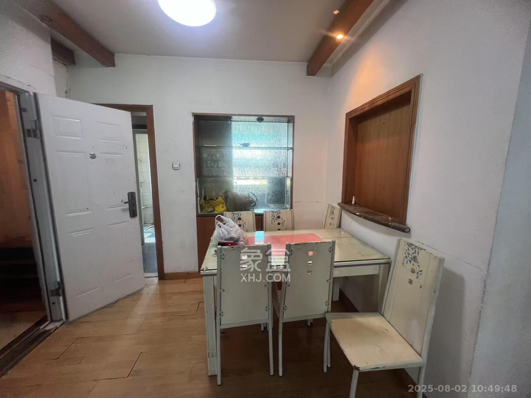 东南明苑 2室2厅1卫 1600.0元/月 东南明苑 2室2厅1卫 1600.0元/月室内图