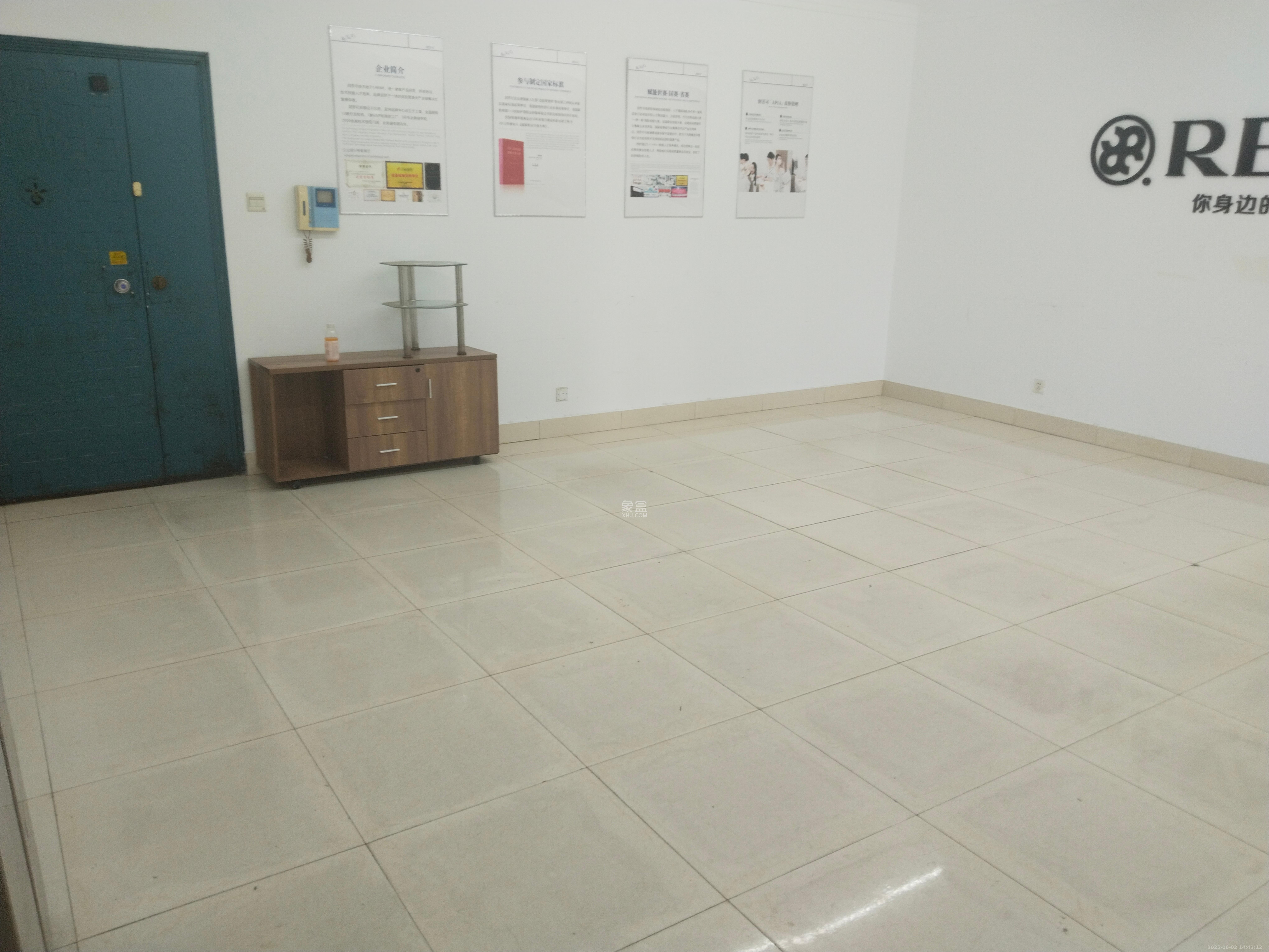 兴威名座 3室2厅2卫 3800.0元/月 兴威名座 3室2厅2卫 3800.0元/月室内图