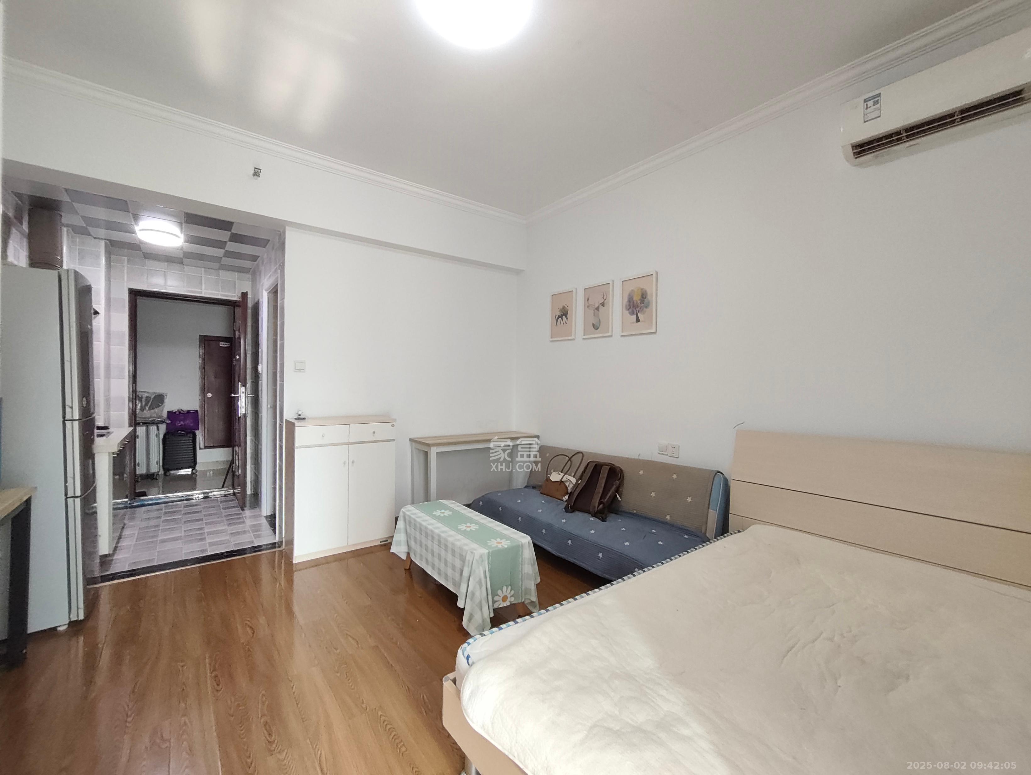 MOMA当代广场  1室1厅1卫    1200.0元/月 MOMA当代广场  1室1厅1卫    1200.0元/月室内图