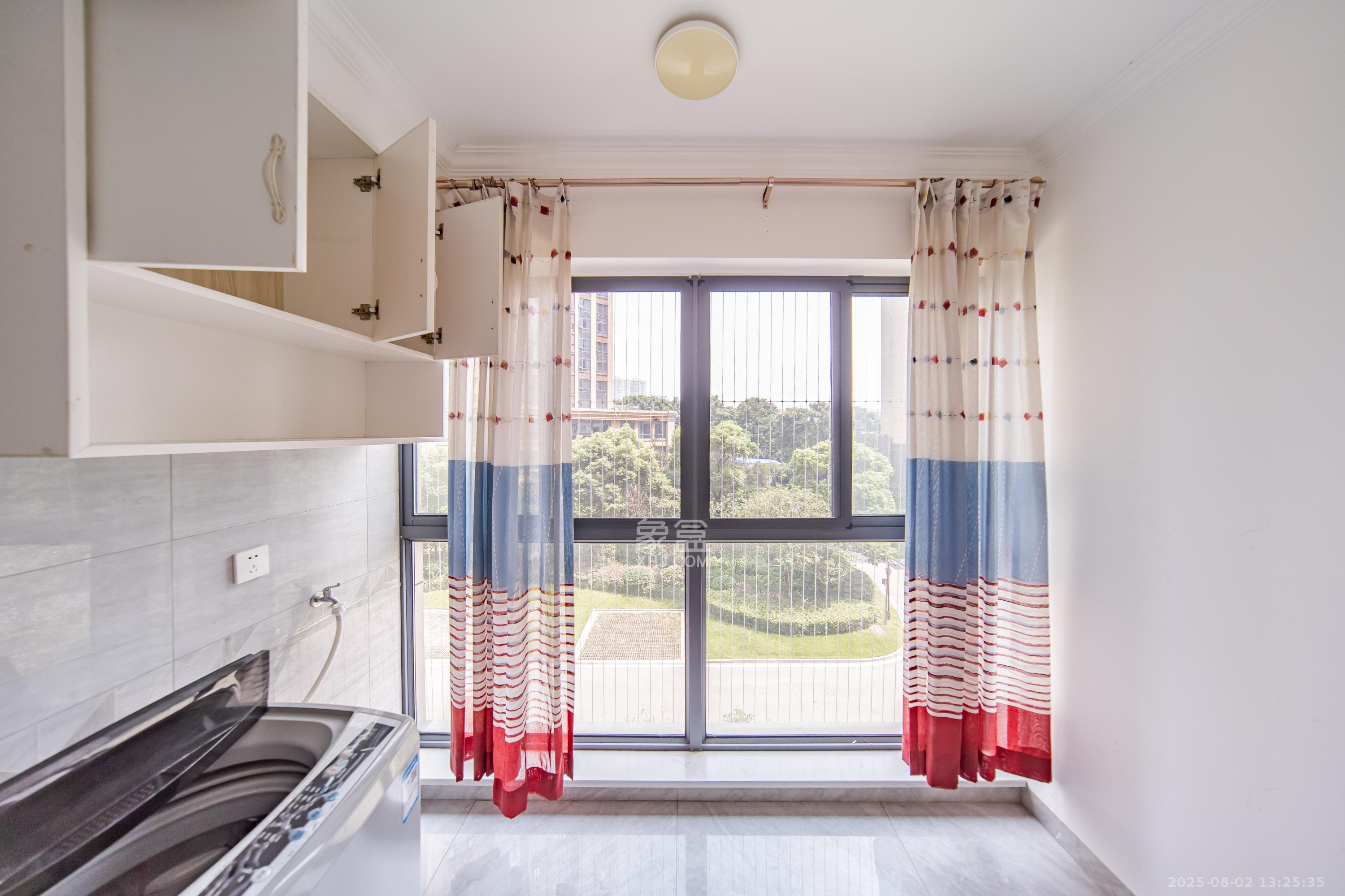 湘熙水郡（观澜海赋家园）  4室2厅2卫    150.0万阳台