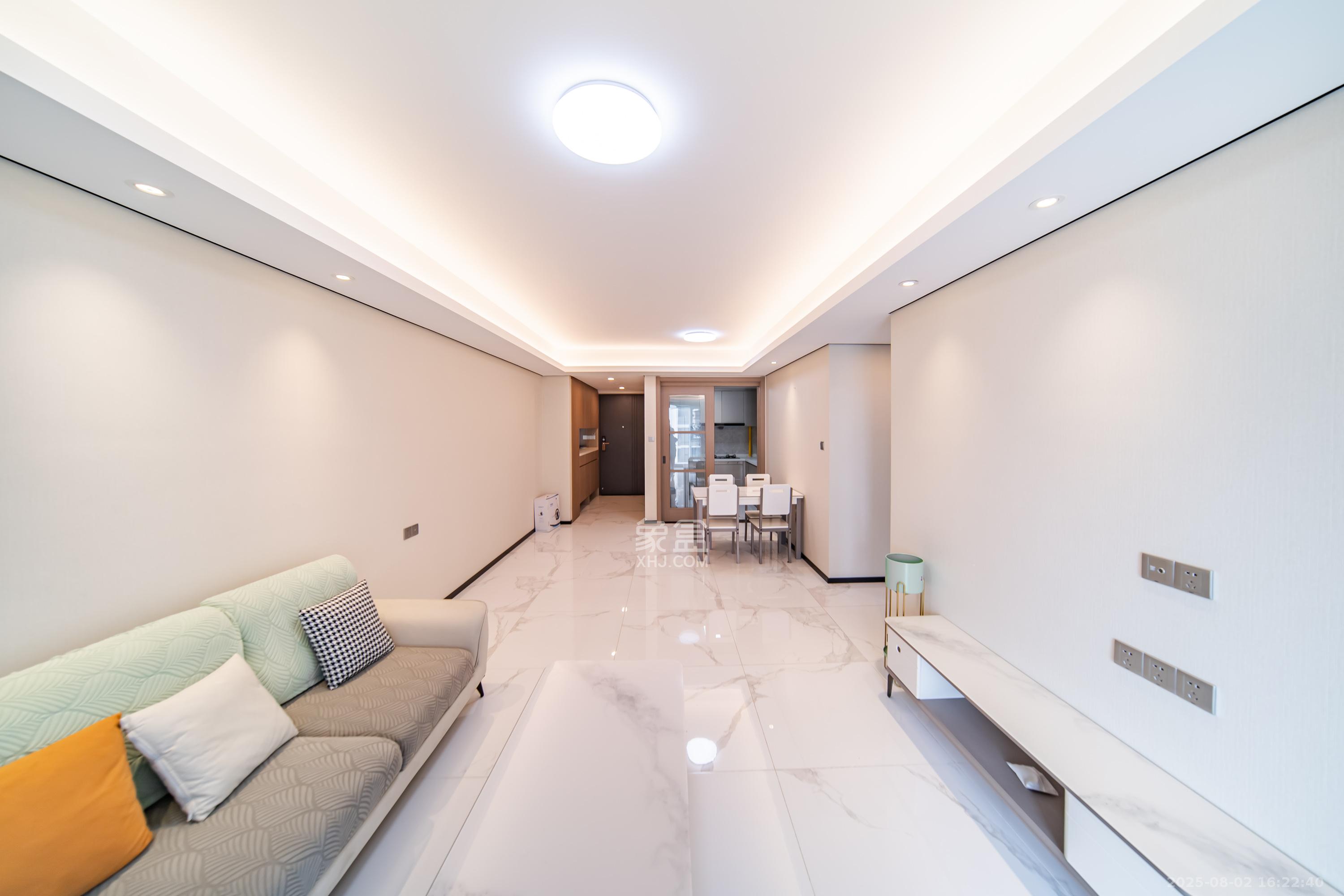 中海麓山境南区  3室2厅2卫    122.8万 中海麓山境南区  3室2厅2卫    122.8万客厅