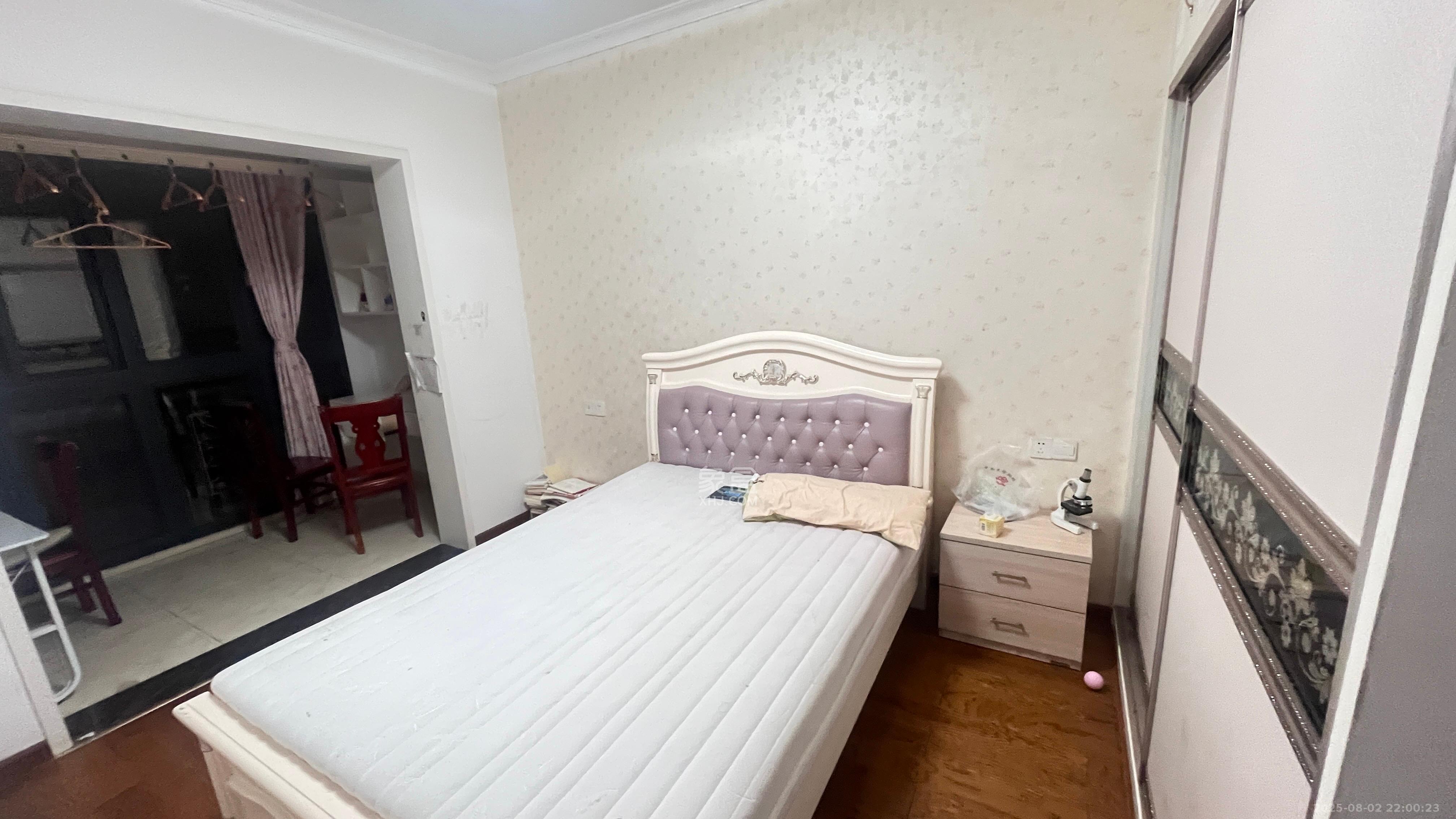 阳光锦城  4室2厅1卫    4500.0元/月 阳光锦城  4室2厅1卫    4500.0元/月室内图