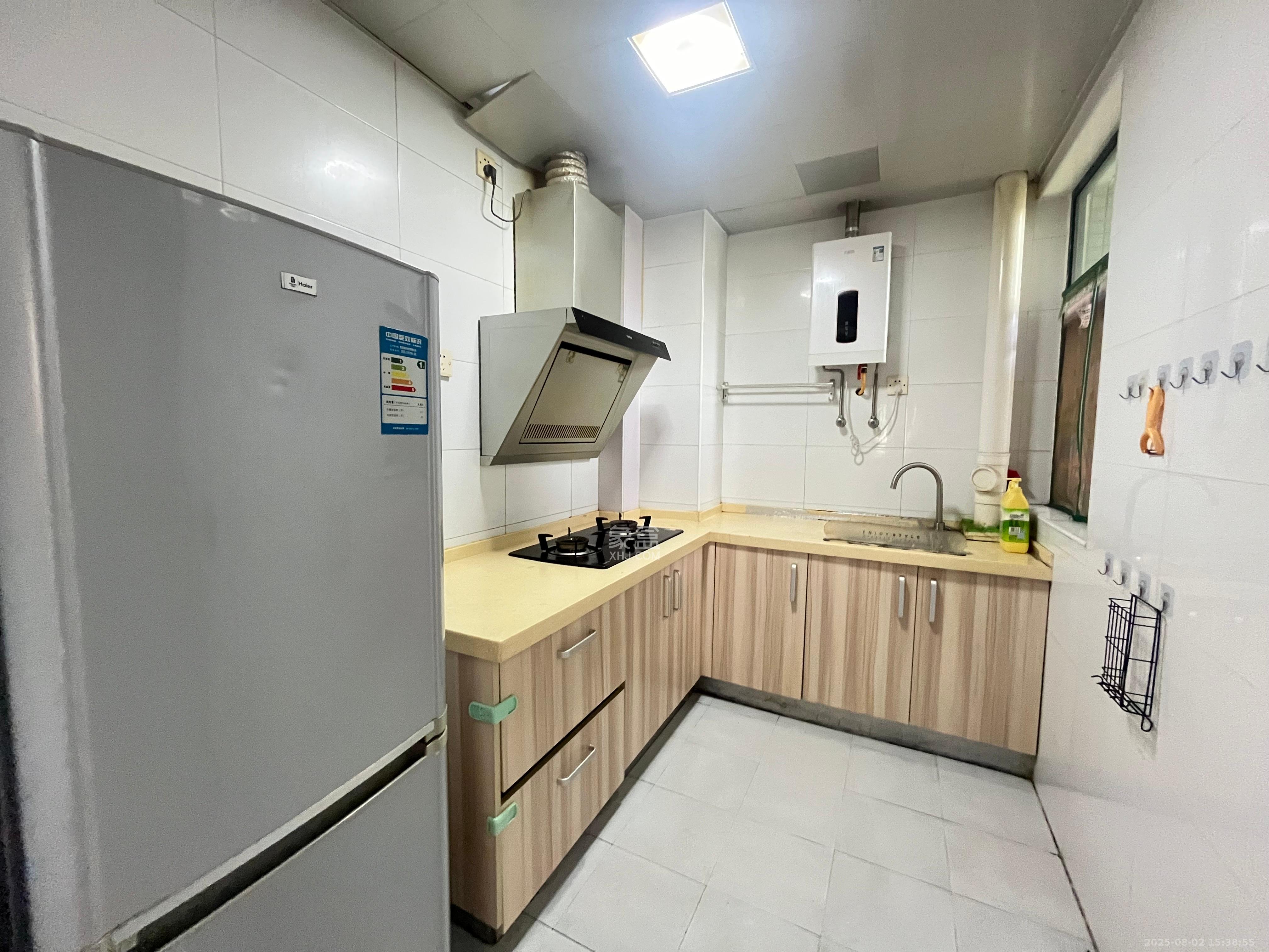 湖韵佳苑 3室2厅1卫 3100.0元/月 湖韵佳苑 3室2厅1卫 3100.0元/月室内图