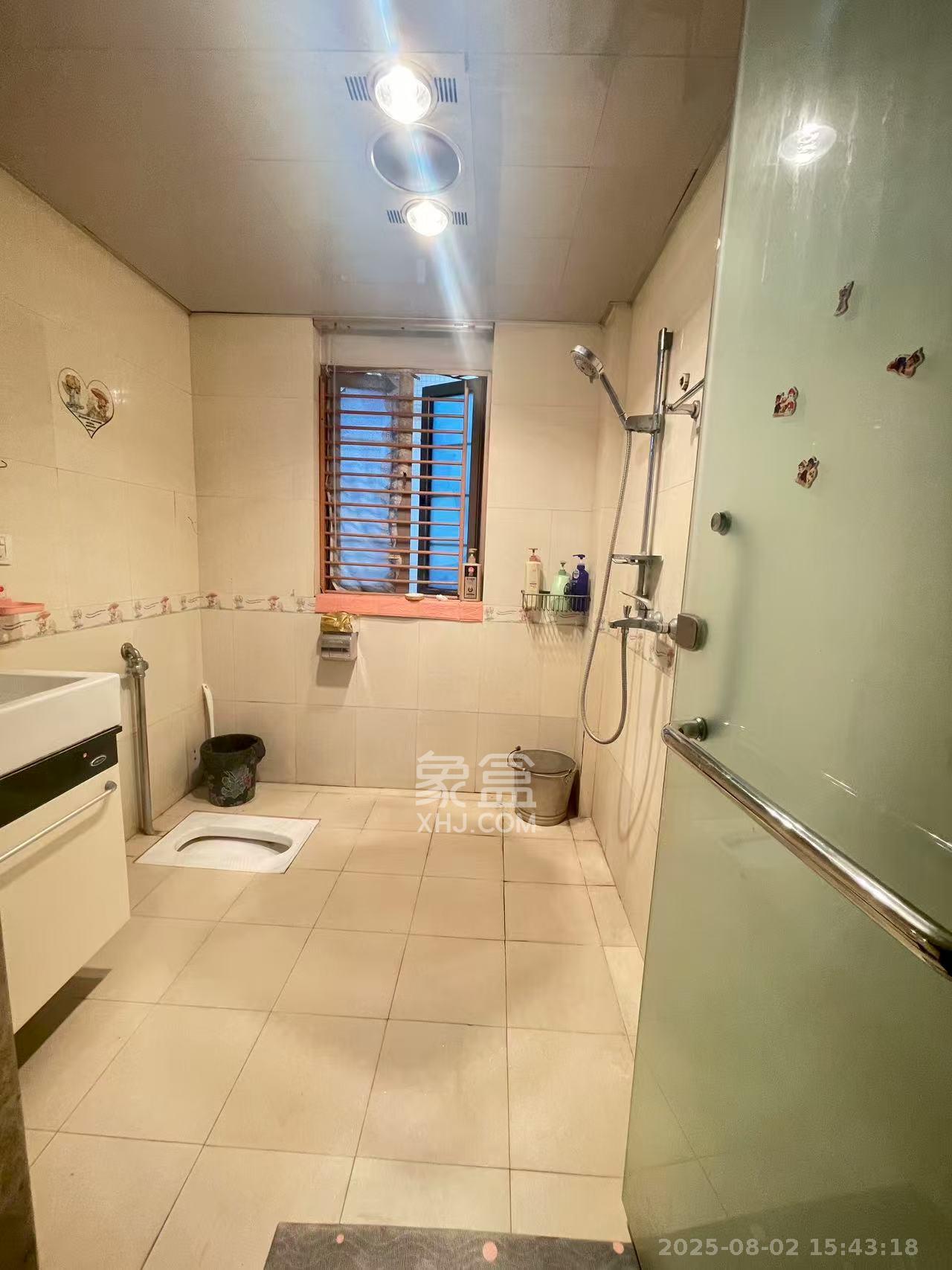 长沙玫瑰园 3室3厅2卫 1800.0元/月 长沙玫瑰园 3室3厅2卫 1800.0元/月室内图