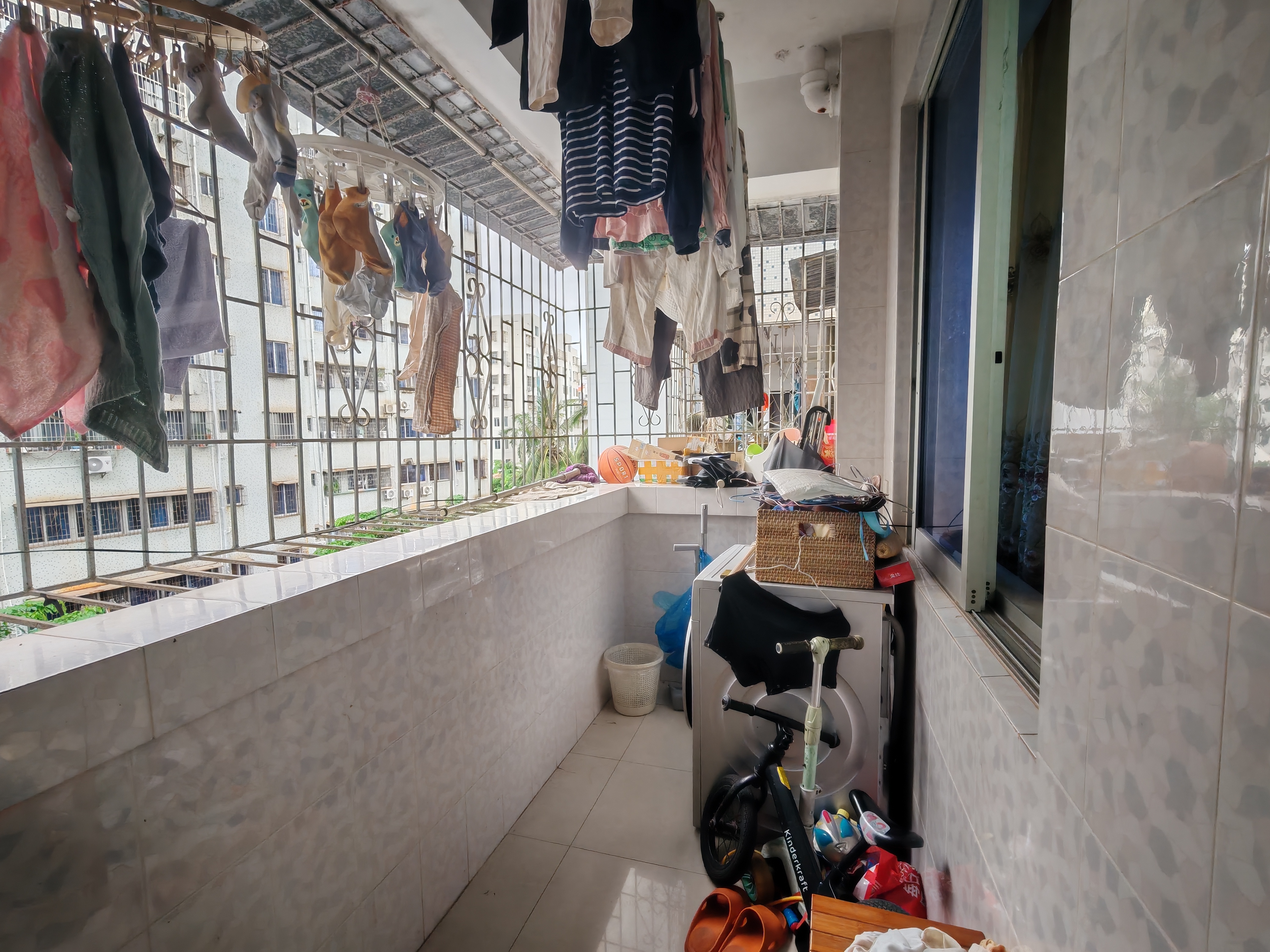 电信小区 2室2厅1卫 88.0万 电信小区 2室2厅1卫 88.0万客厅