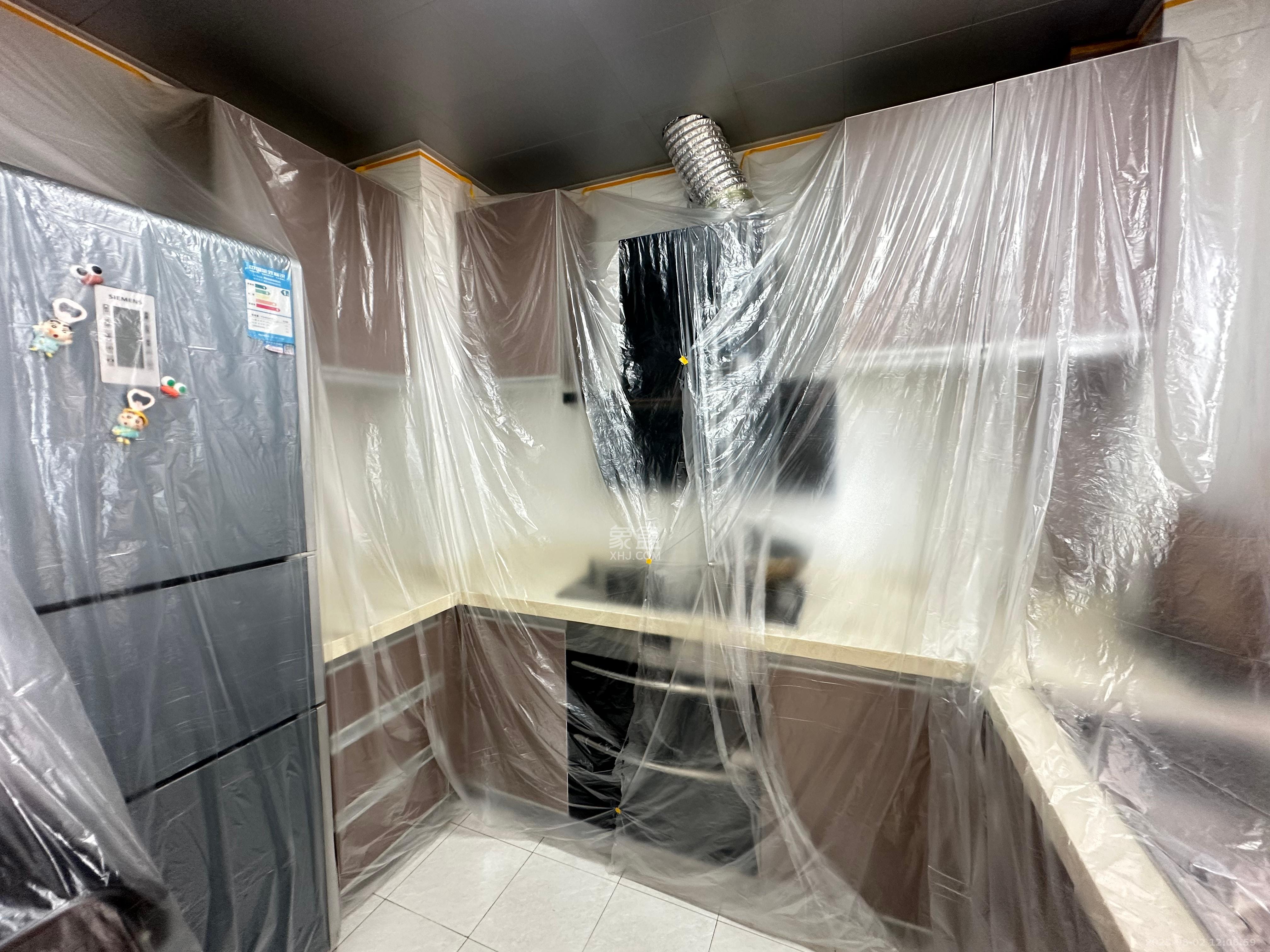 上海城小区  4室2厅2卫    2800.0元/月室内图