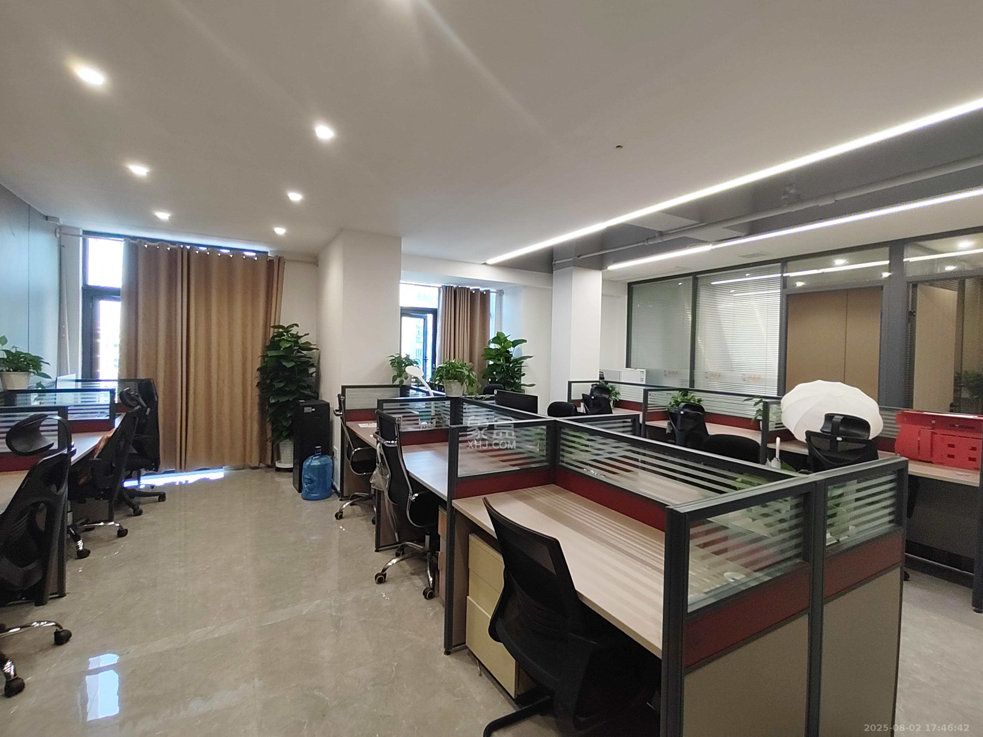 启迪协信中心  1室1厅1卫    8000.0元/月室内图