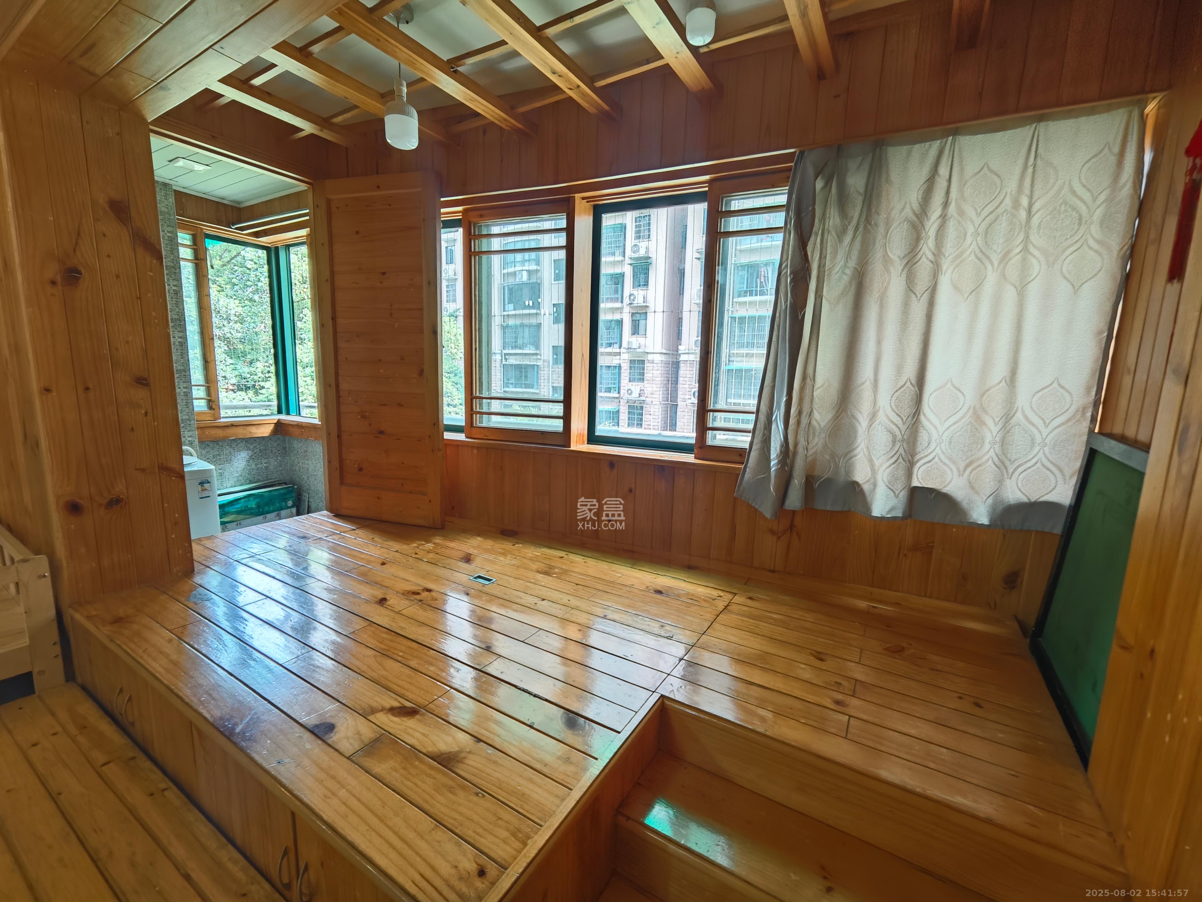 四季阳光花城 2室2厅1卫 3200.0元/月 四季阳光花城 2室2厅1卫 3200.0元/月室内图