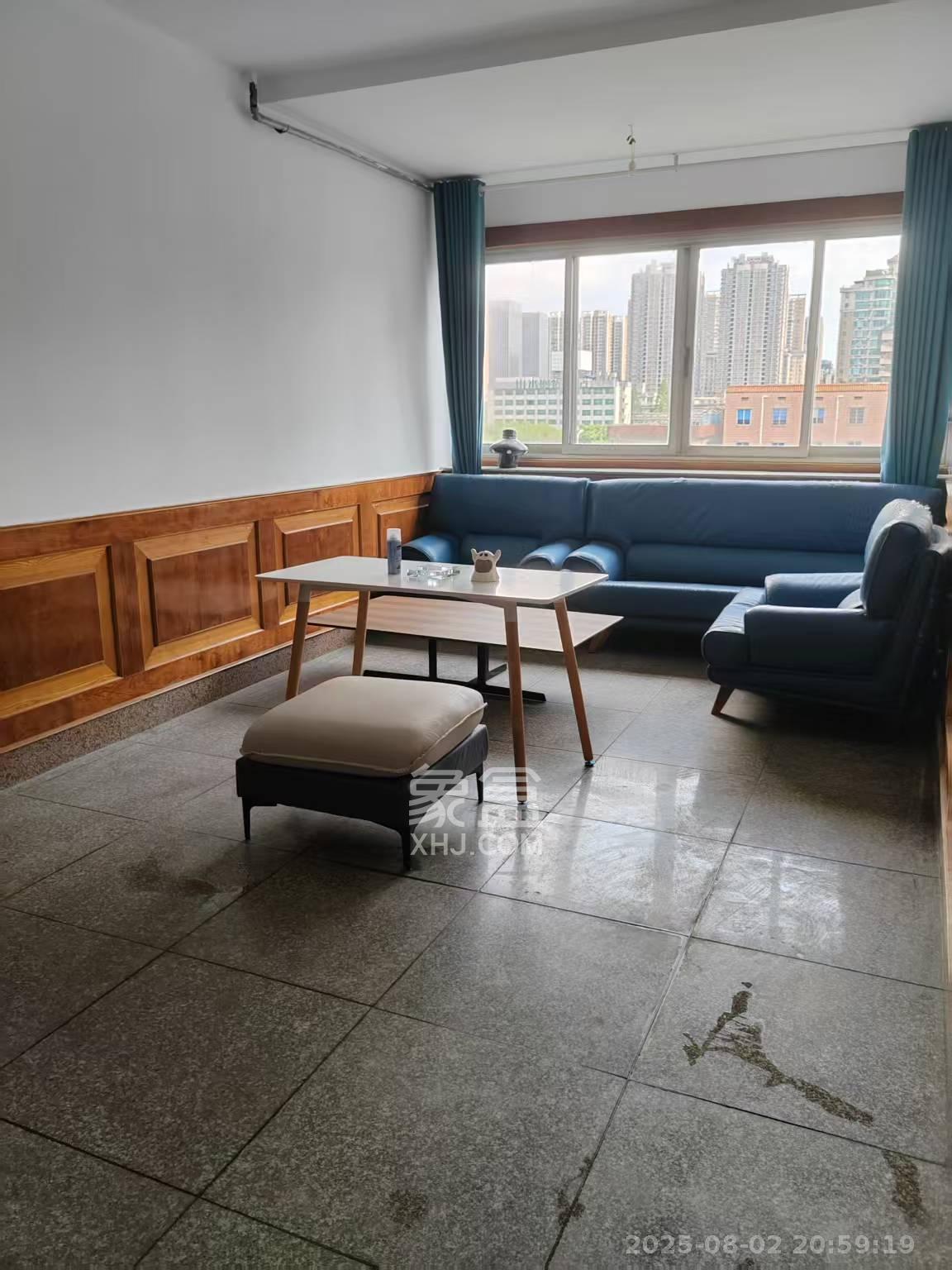 省商务厅宿舍 3室2厅1卫 2300.0元/月 省商务厅宿舍 3室2厅1卫 2300.0元/月室内图