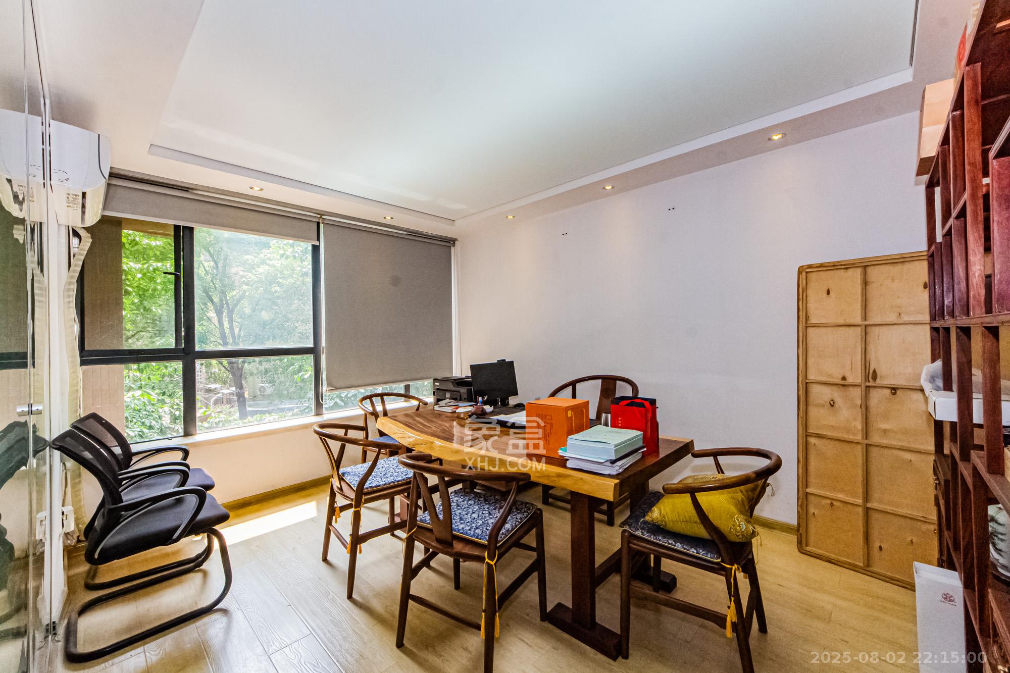 香江锦城  2室2厅1卫    95.0万 香江锦城  2室2厅1卫    95.0万卧室