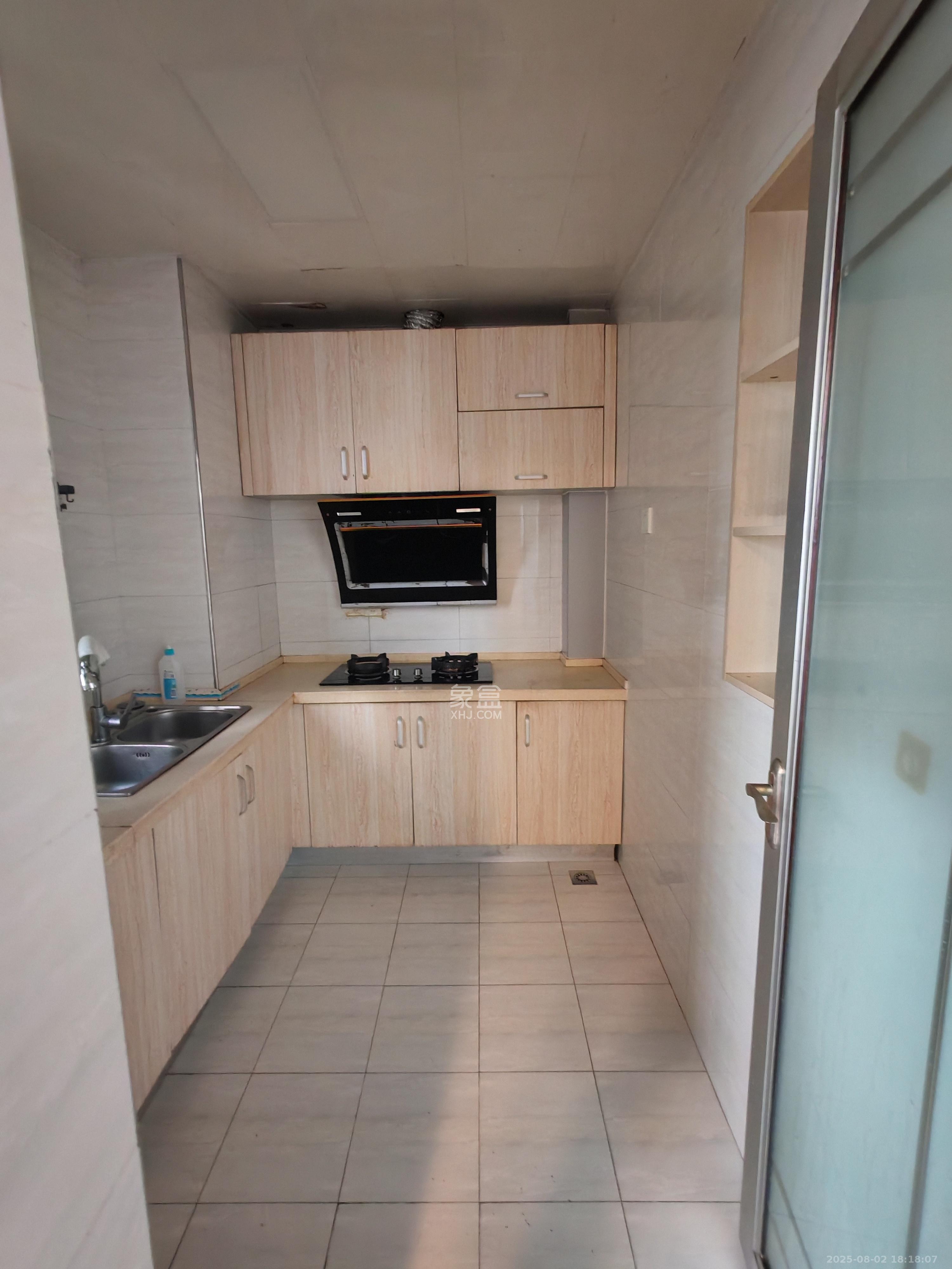 长房时代城  3室2厅1卫    2500.0元/月室内图