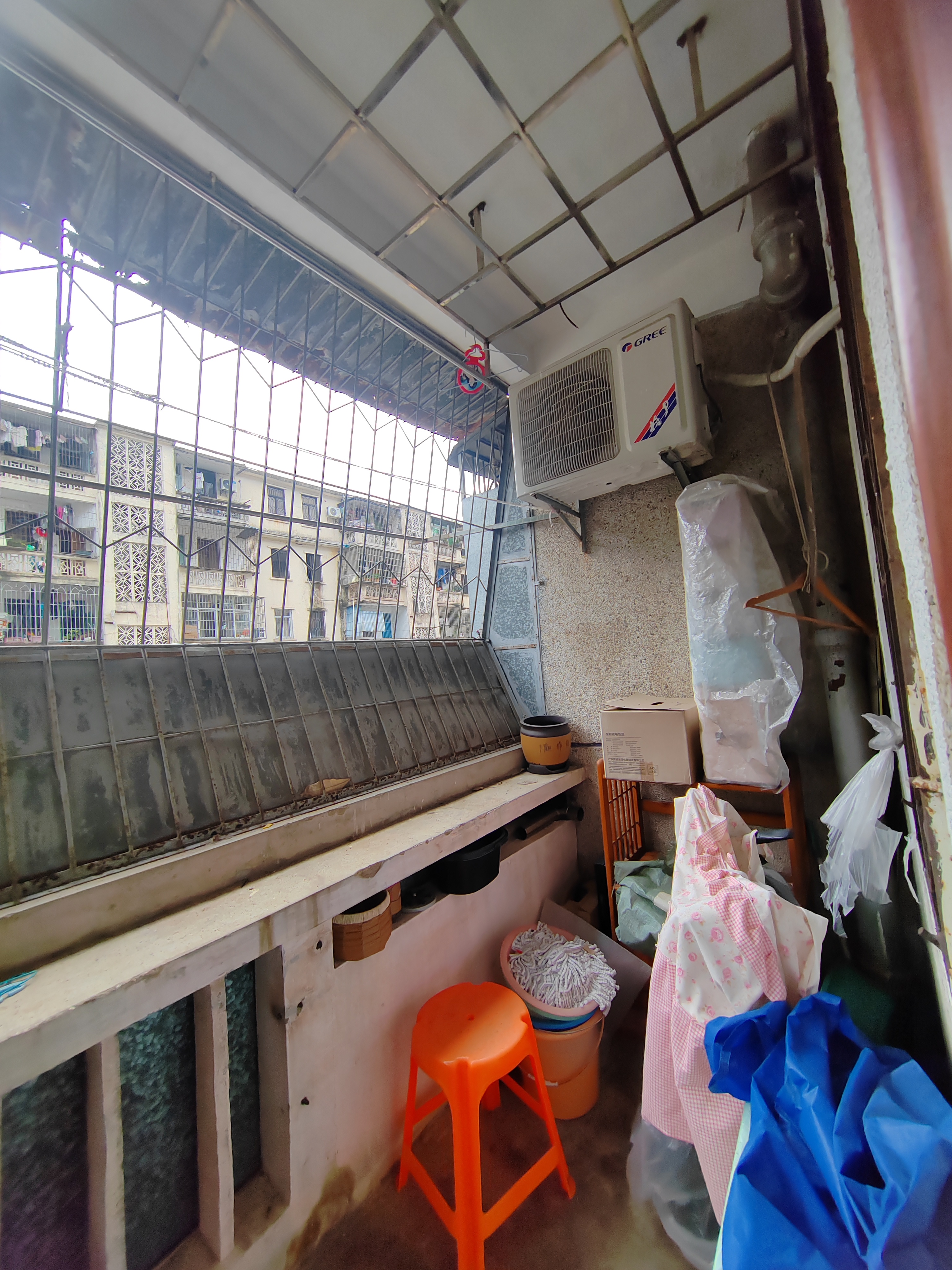 邮政局宿舍(海府路) 2室1厅1卫 65.0万 邮政局宿舍(海府路) 2室1厅1卫 65.0万客厅