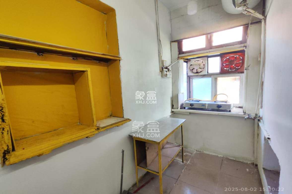 曙光小区 1室1厅1卫 900.0元/月 曙光小区 1室1厅1卫 900.0元/月室内图