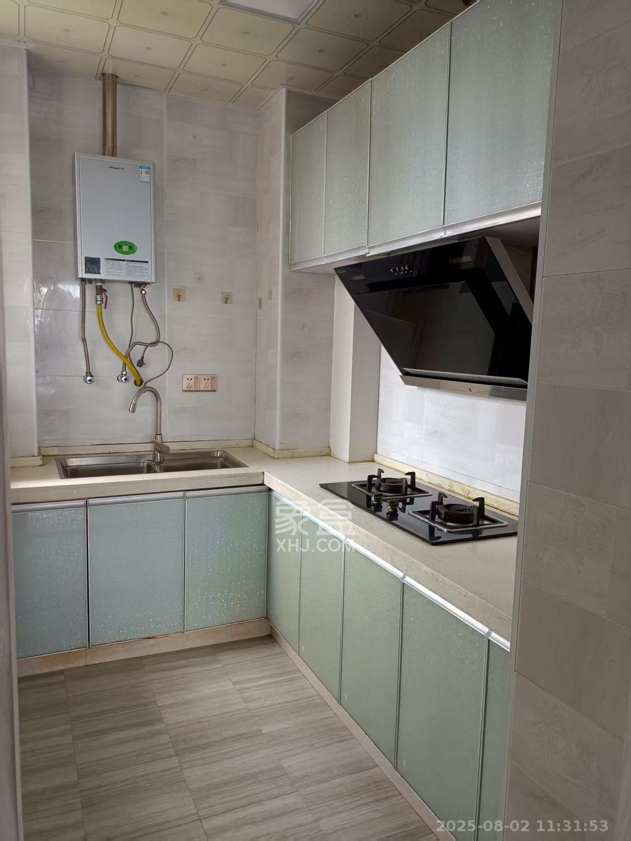 嘉顺苑 3室2厅1卫 2400.0元/月 嘉顺苑 3室2厅1卫 2400.0元/月室内图