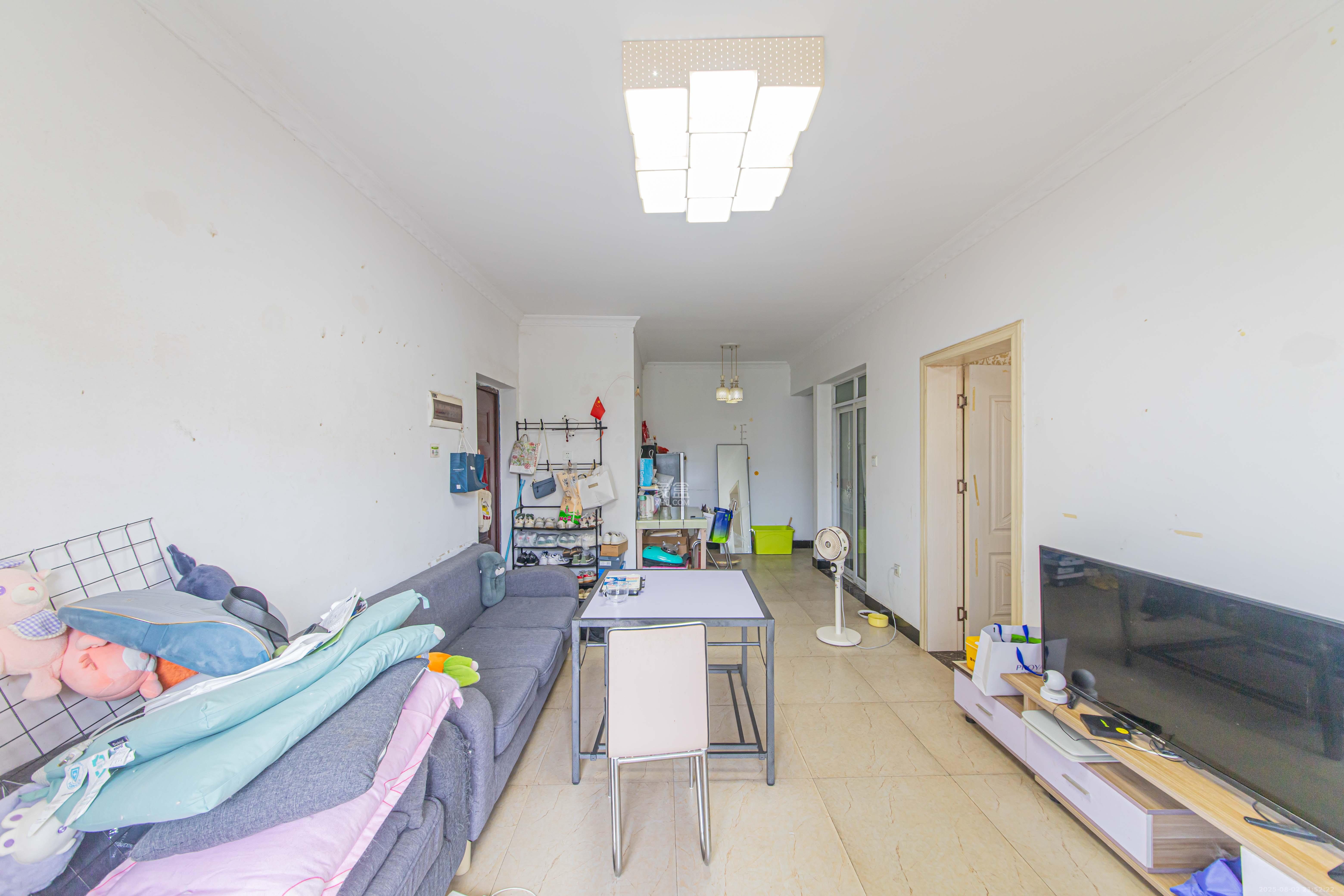 金房奥斯卡  2室2厅1卫    60.0万客厅