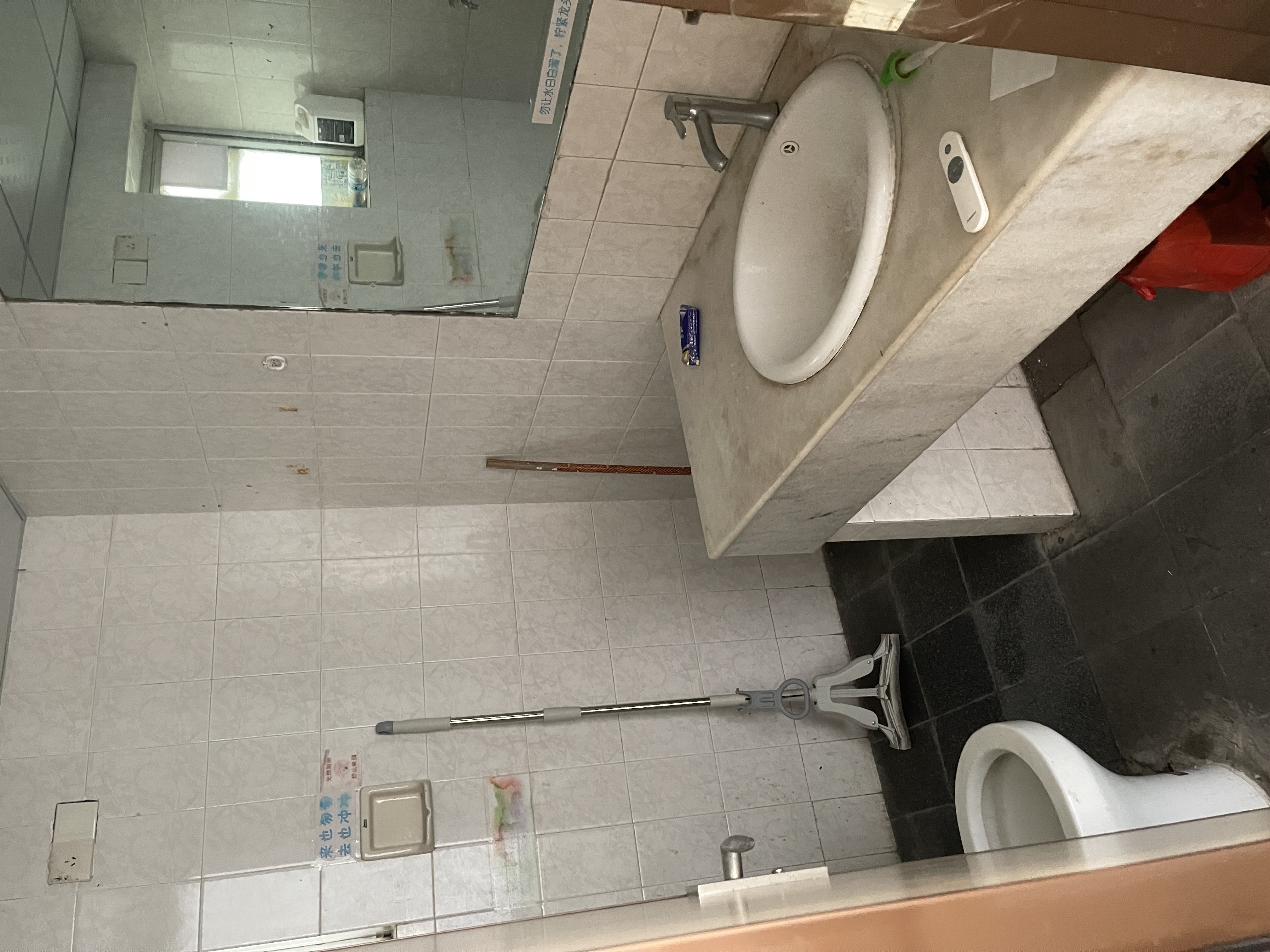 龙珠大厦  3室2厅1卫   3600.00元/月室内图