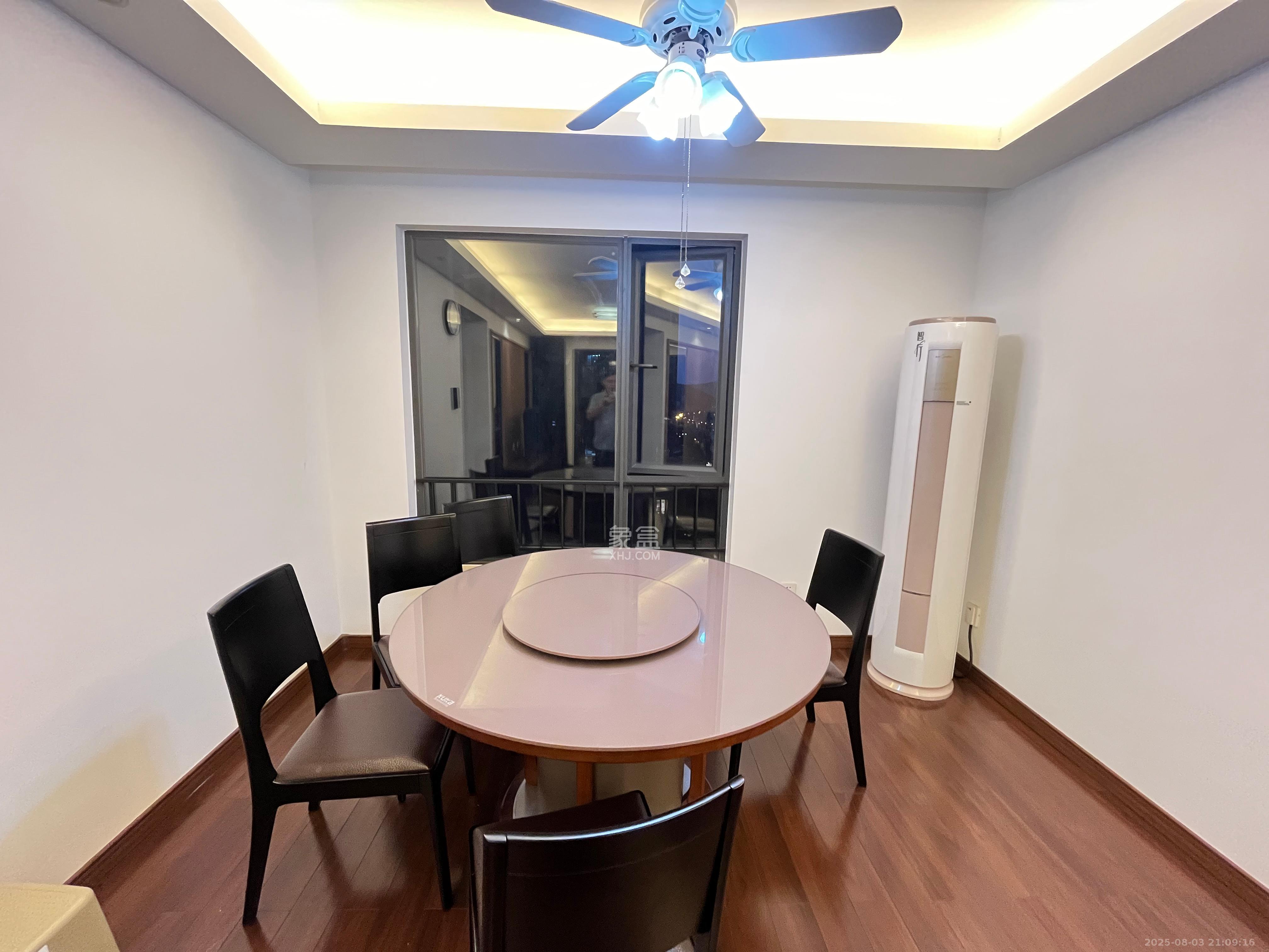 万科白鹭郡 3室2厅2卫 3200.0元/月 万科白鹭郡 3室2厅2卫 3200.0元/月室内图