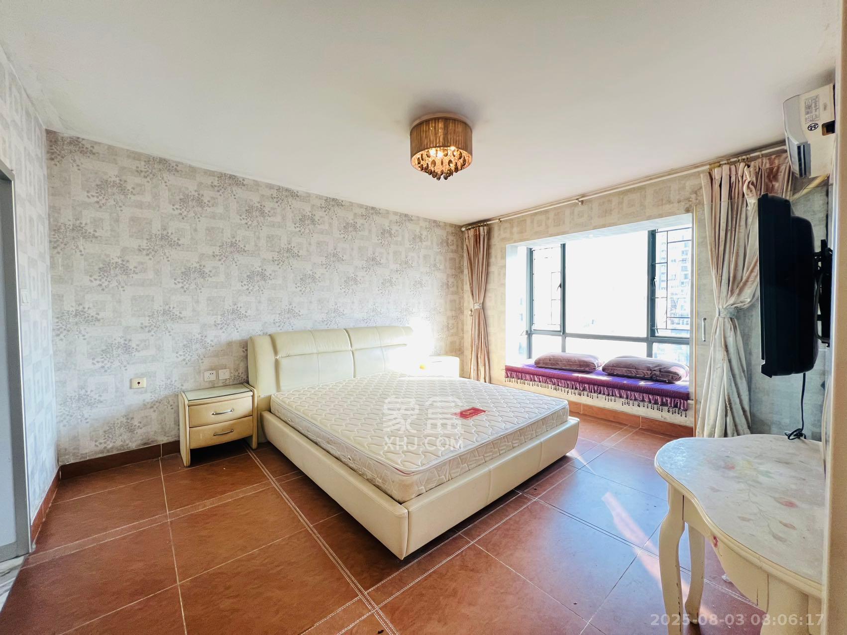 西子花苑 4室2厅2卫 3300.0元/月 西子花苑 4室2厅2卫 3300.0元/月室内图